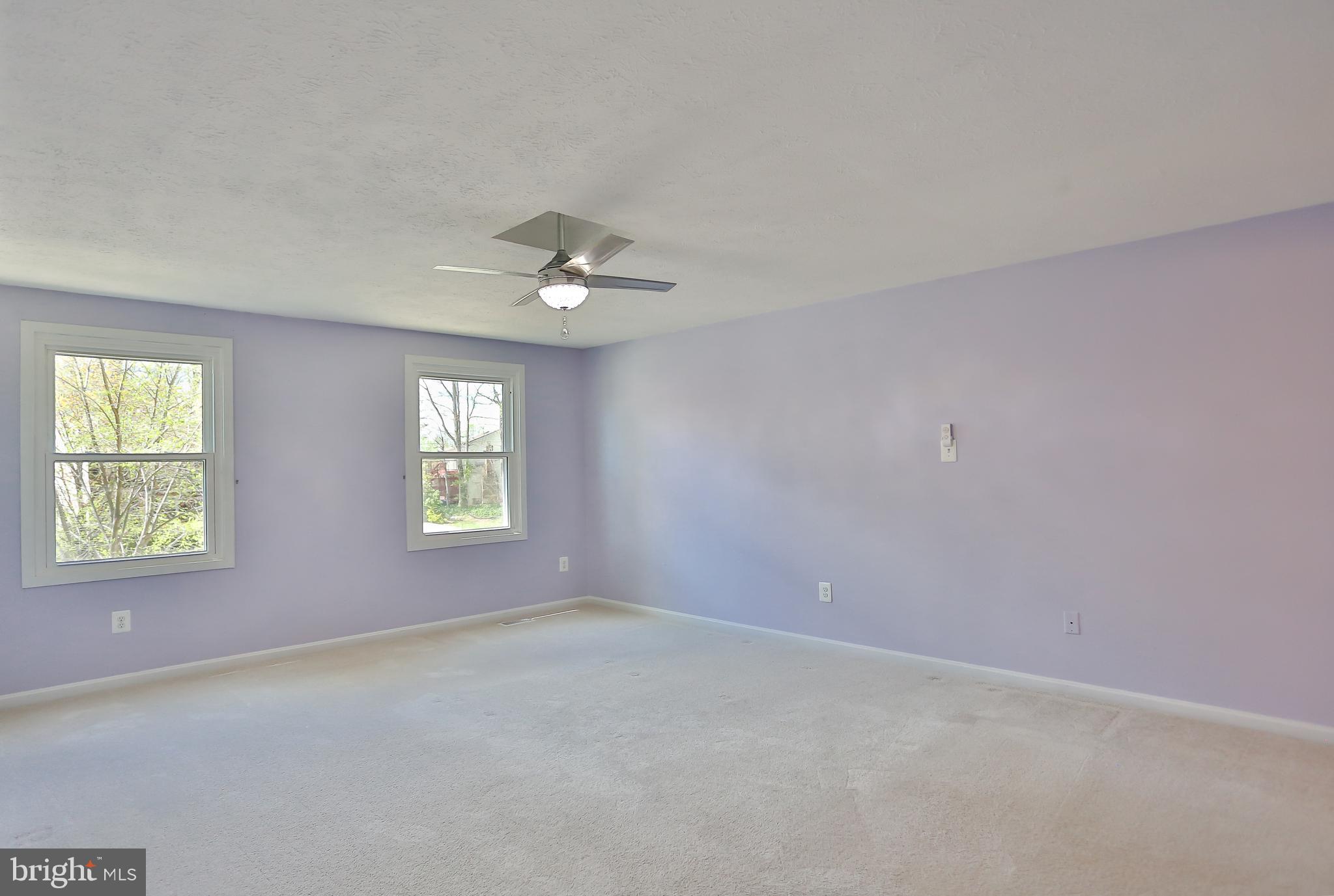 COUNTRY CLUB LAKE - Residential