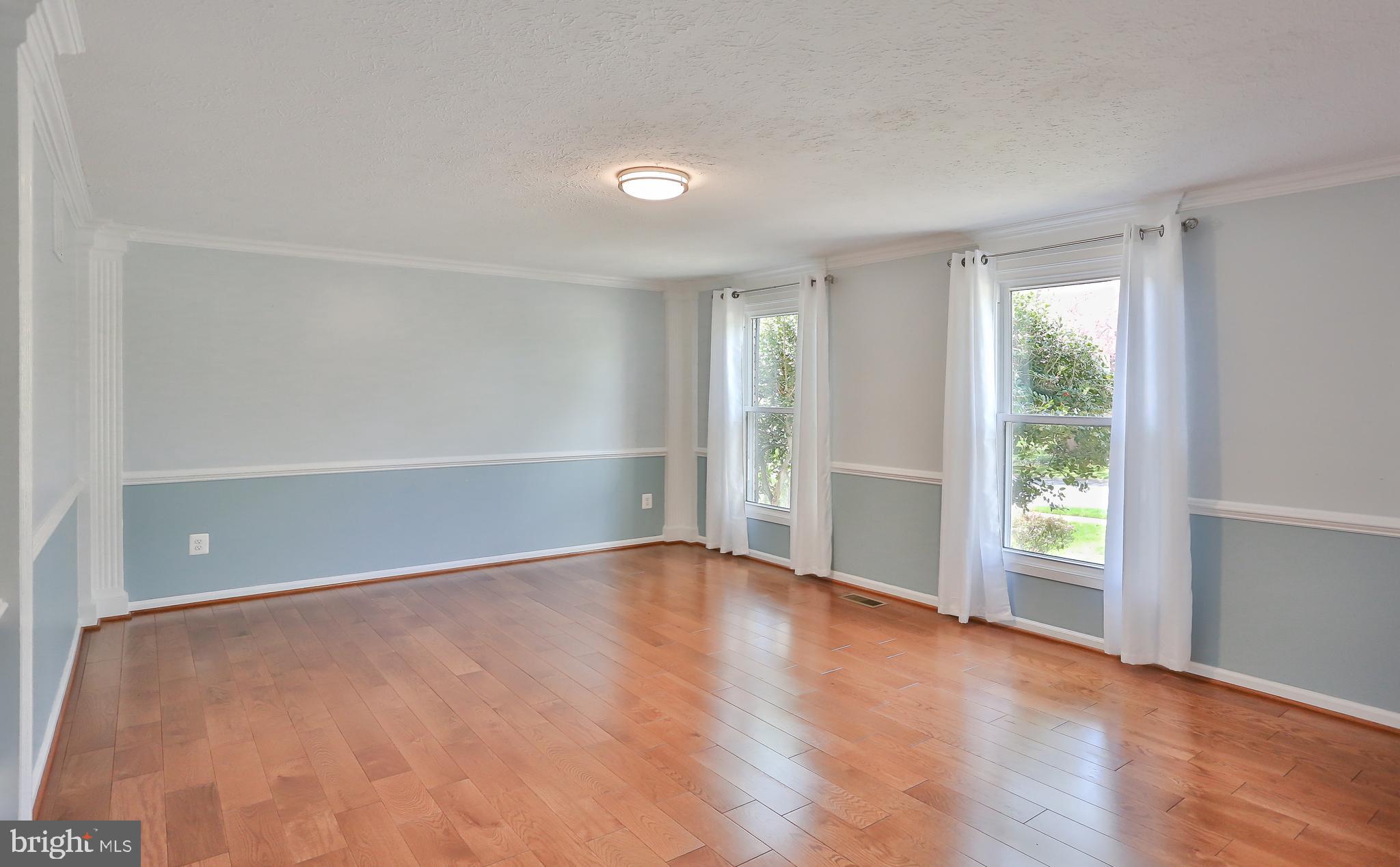 COUNTRY CLUB LAKE - Residential