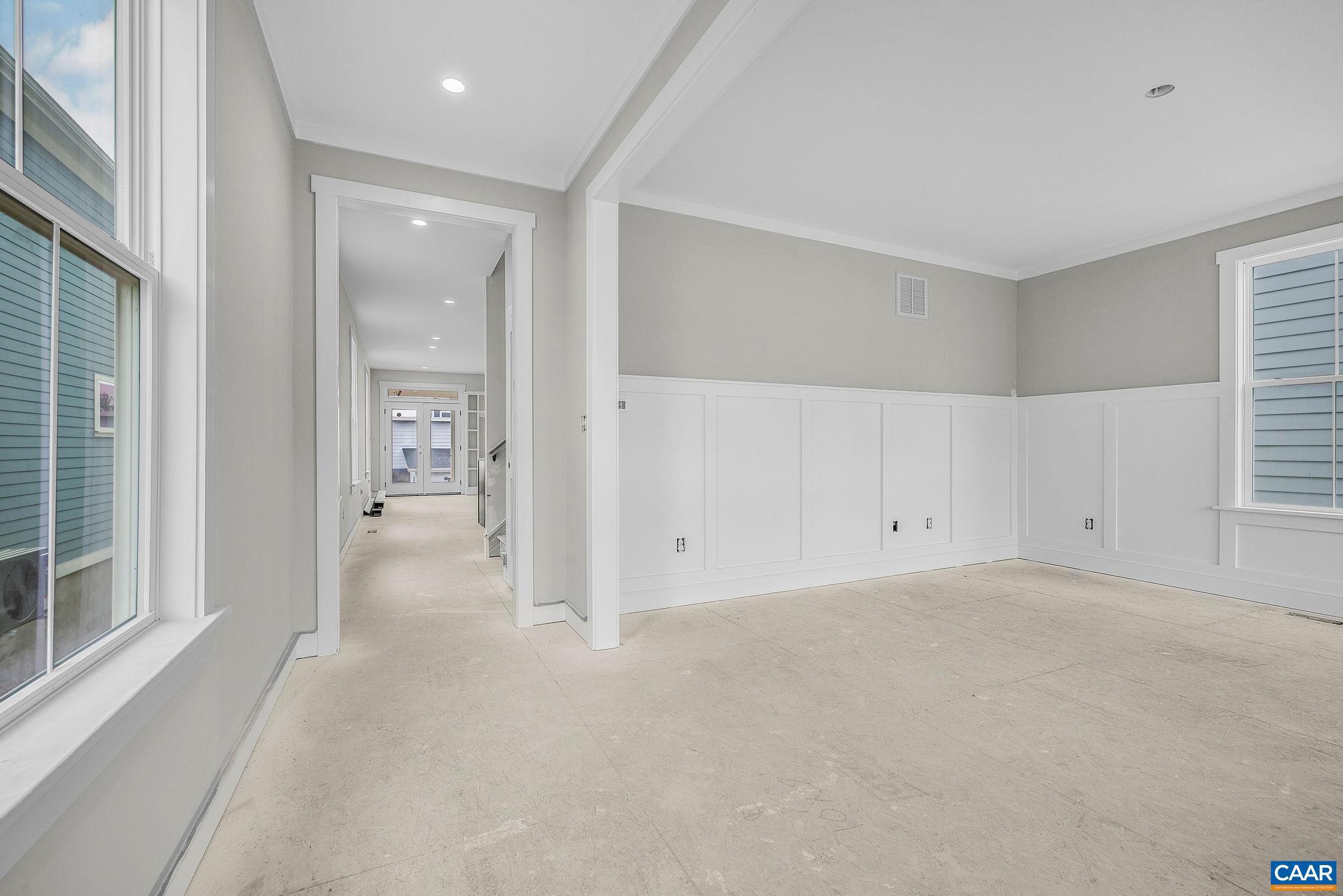 LOCHLYN HILL - Residential