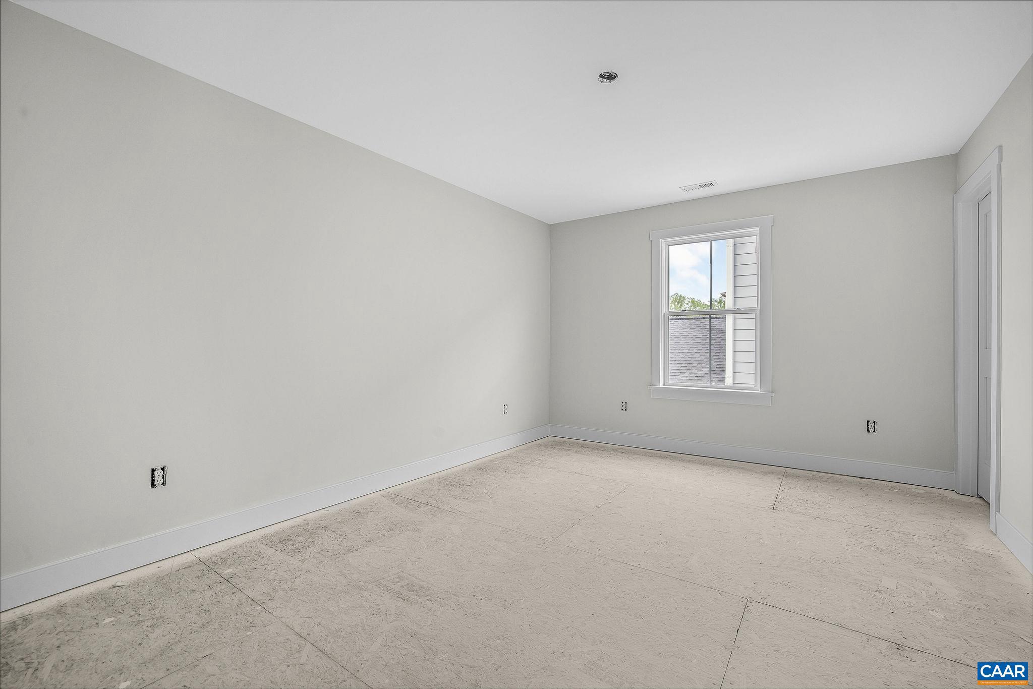 LOCHLYN HILL - Residential