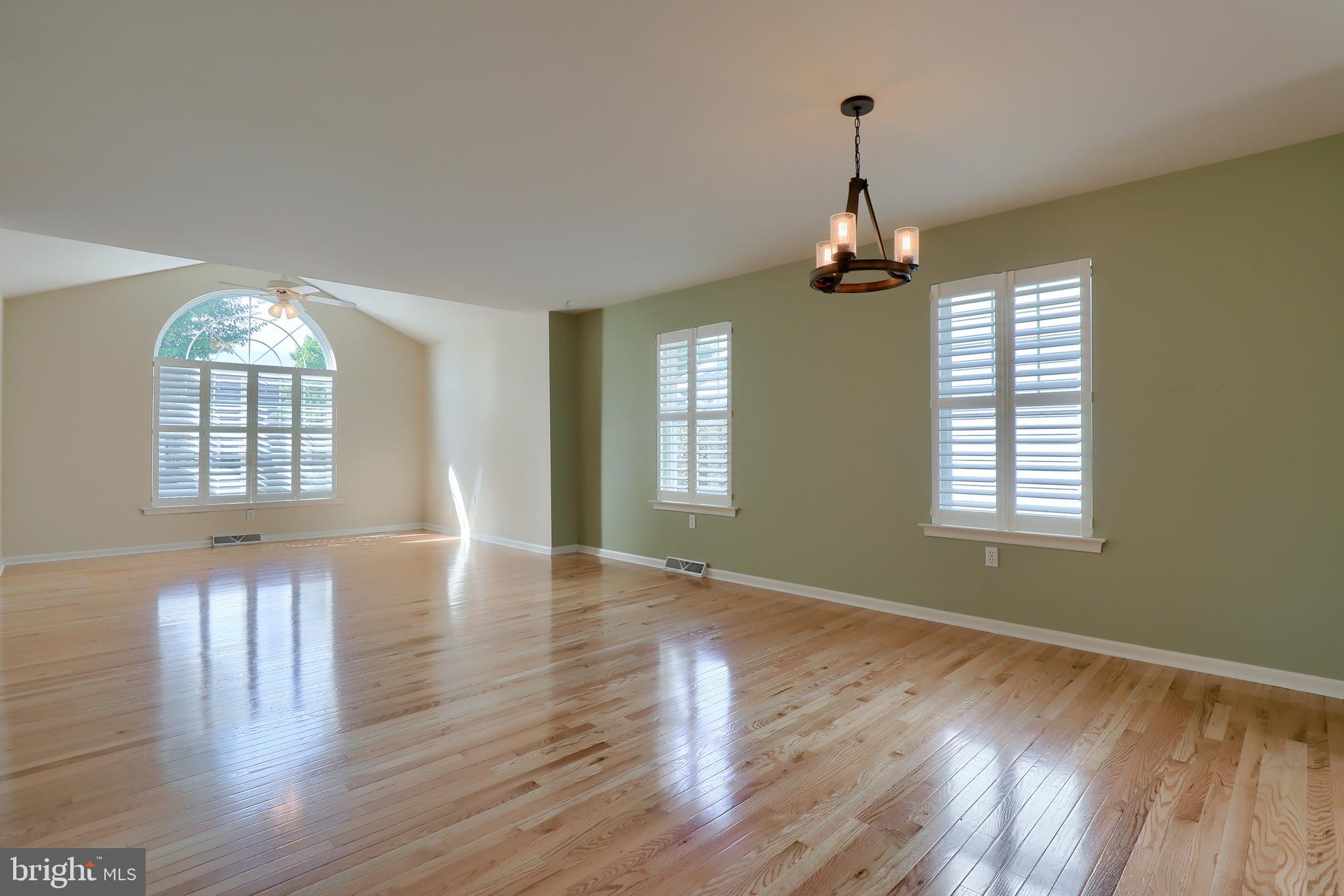 BRIGHTON - Residential