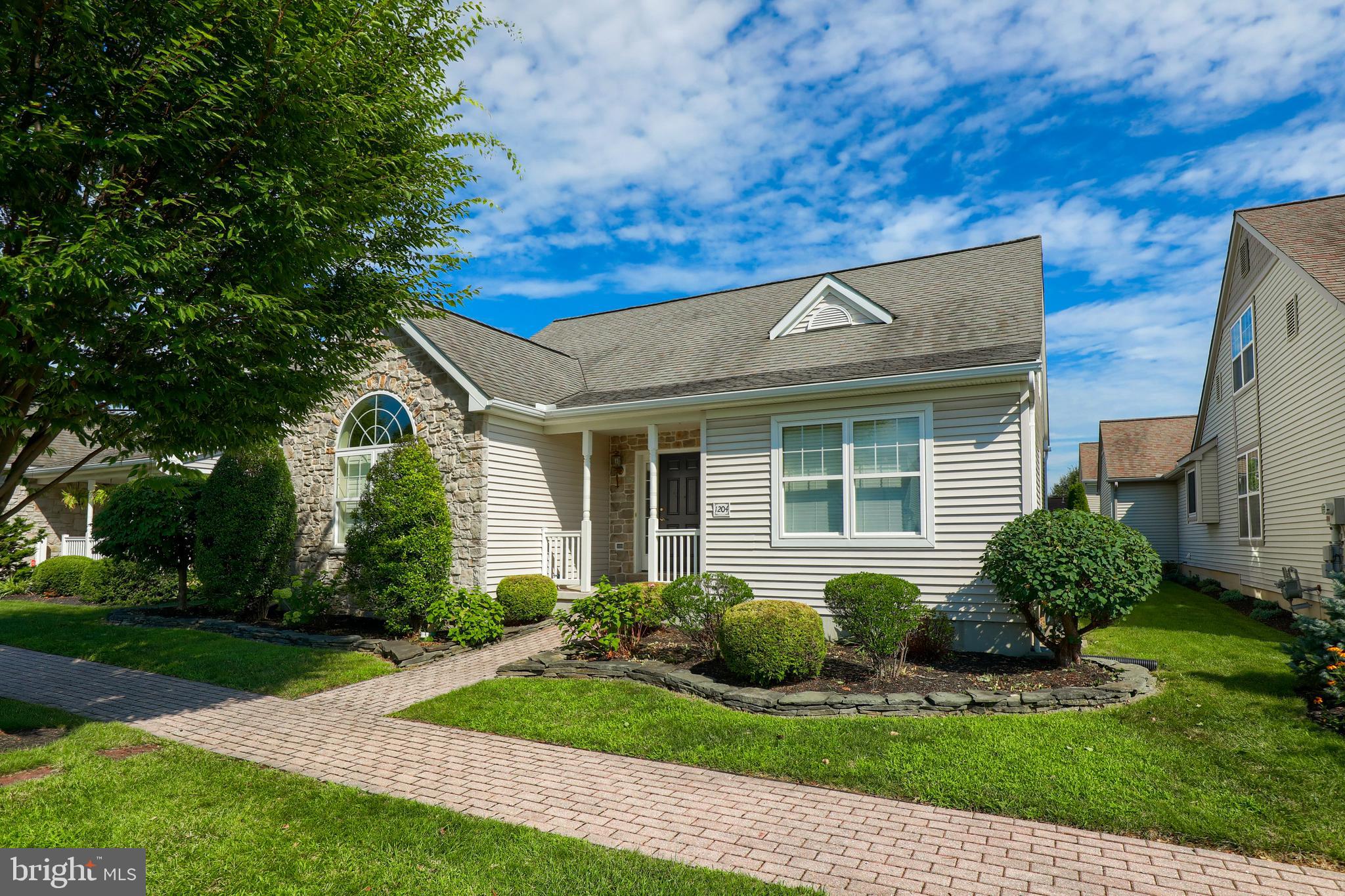 BRIGHTON - Residential