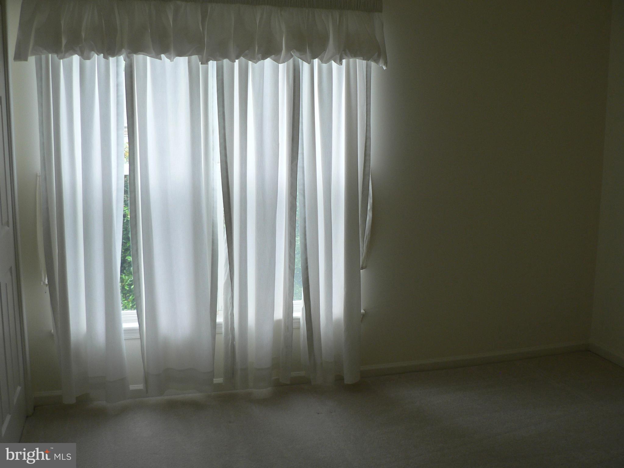 CHANTILLY HIGHLANDS - Residential Lease