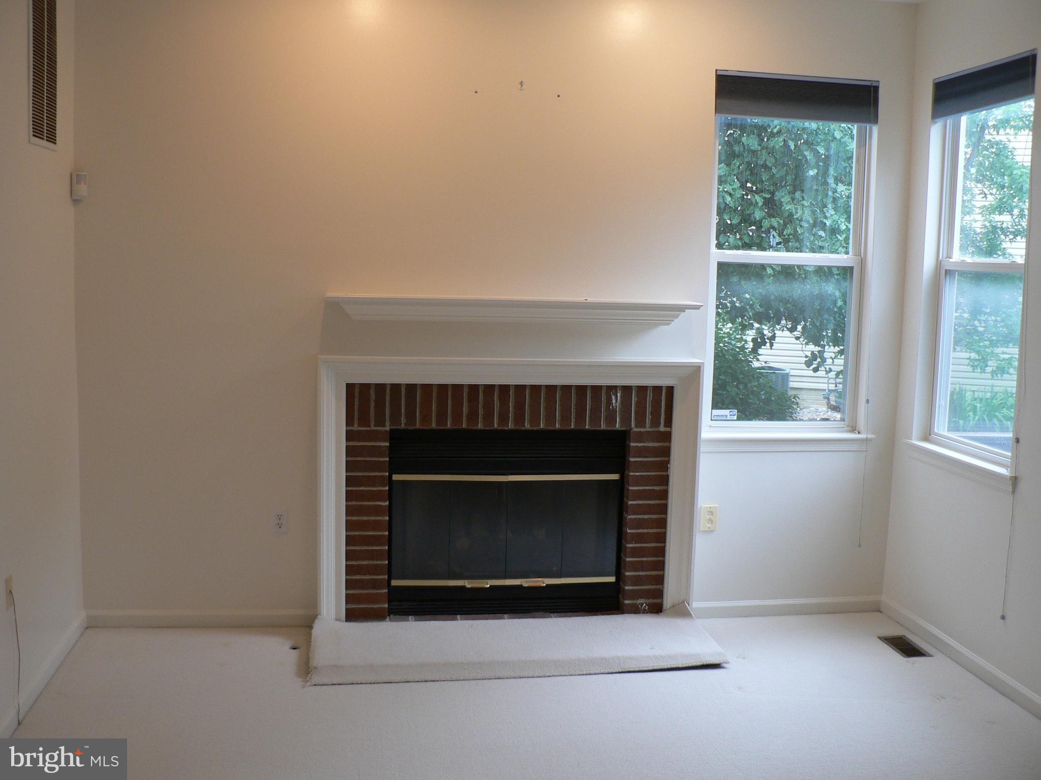 CHANTILLY HIGHLANDS - Residential Lease