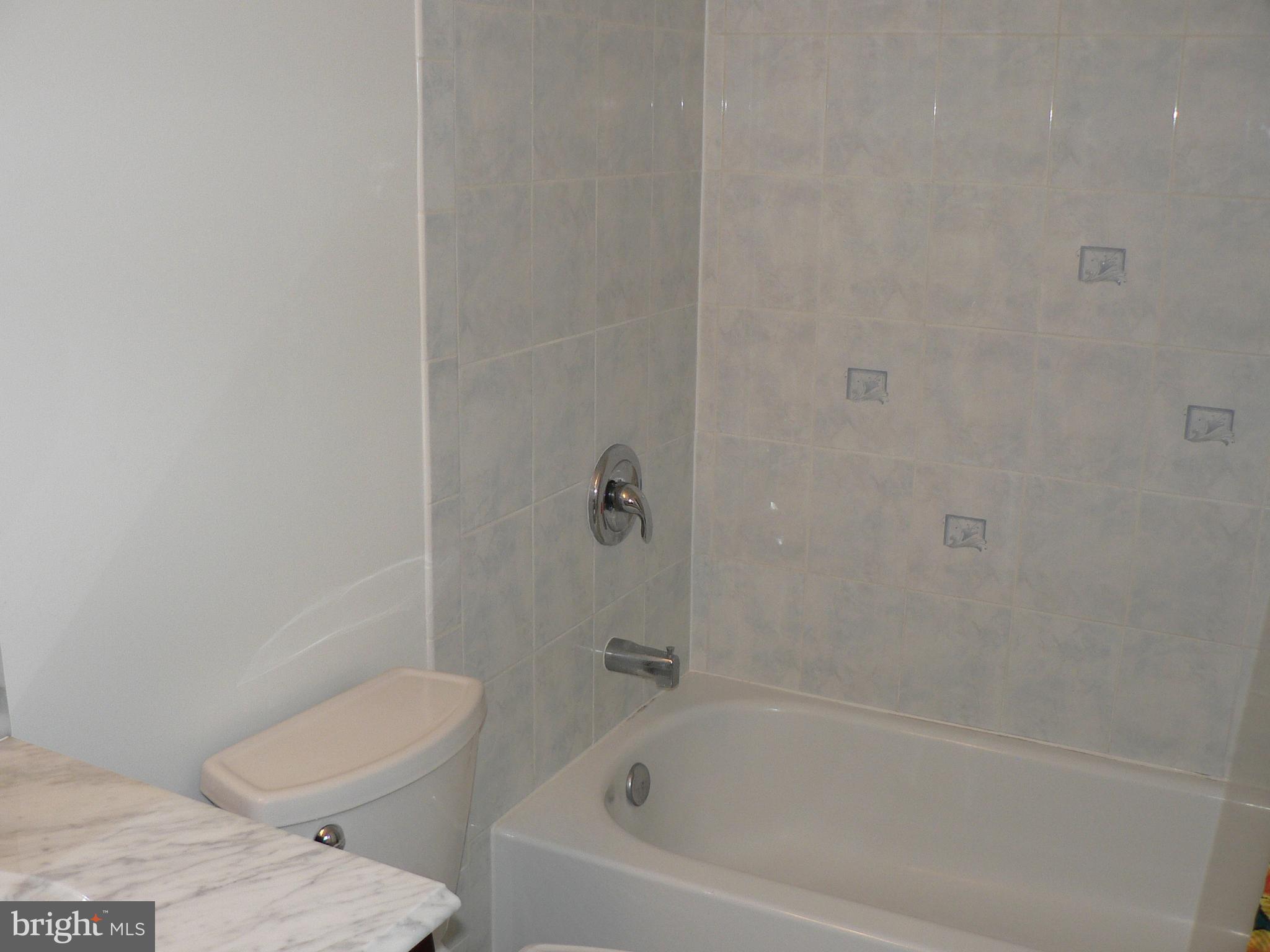 CHANTILLY HIGHLANDS - Residential Lease