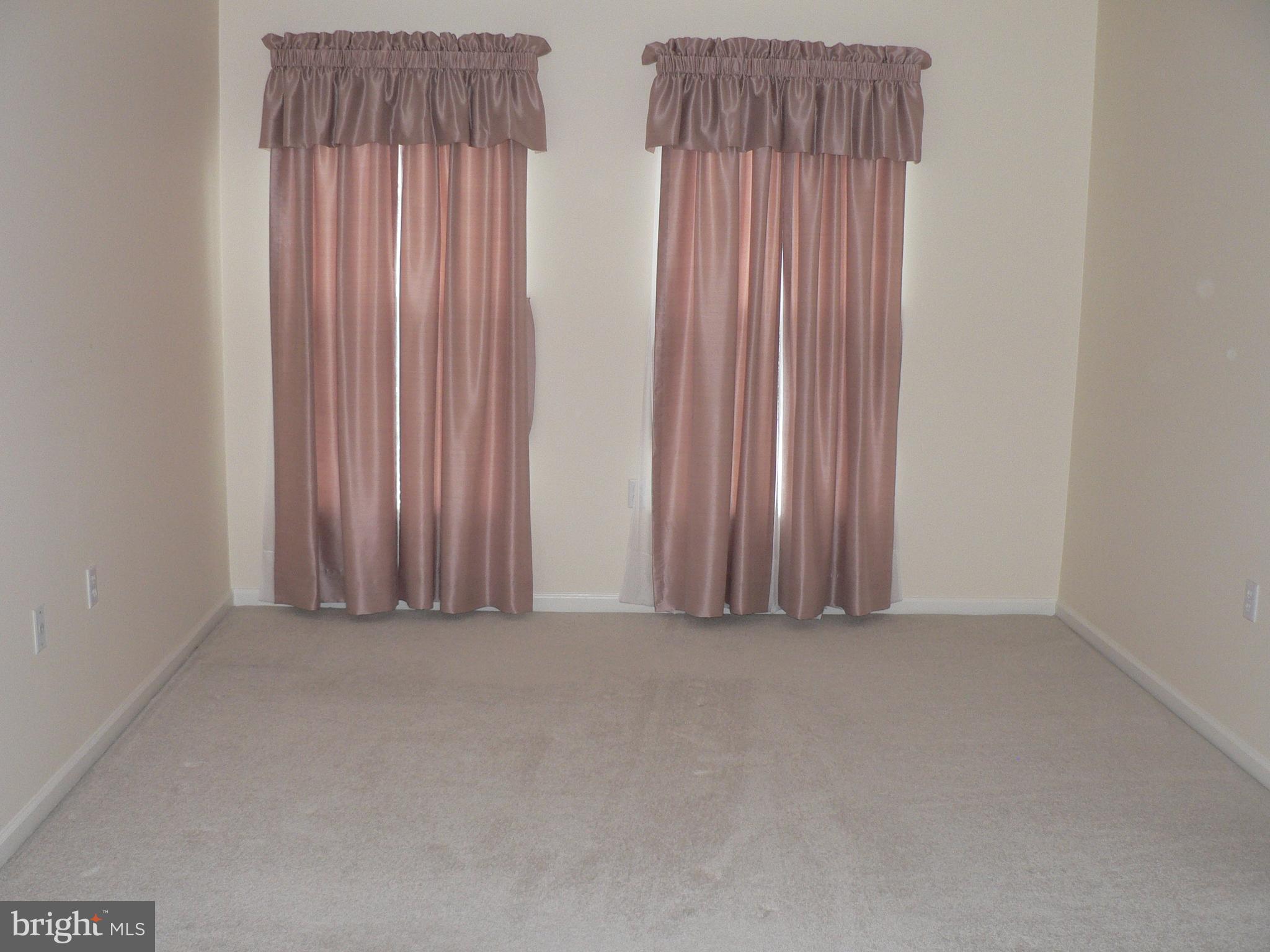 CHANTILLY HIGHLANDS - Residential Lease