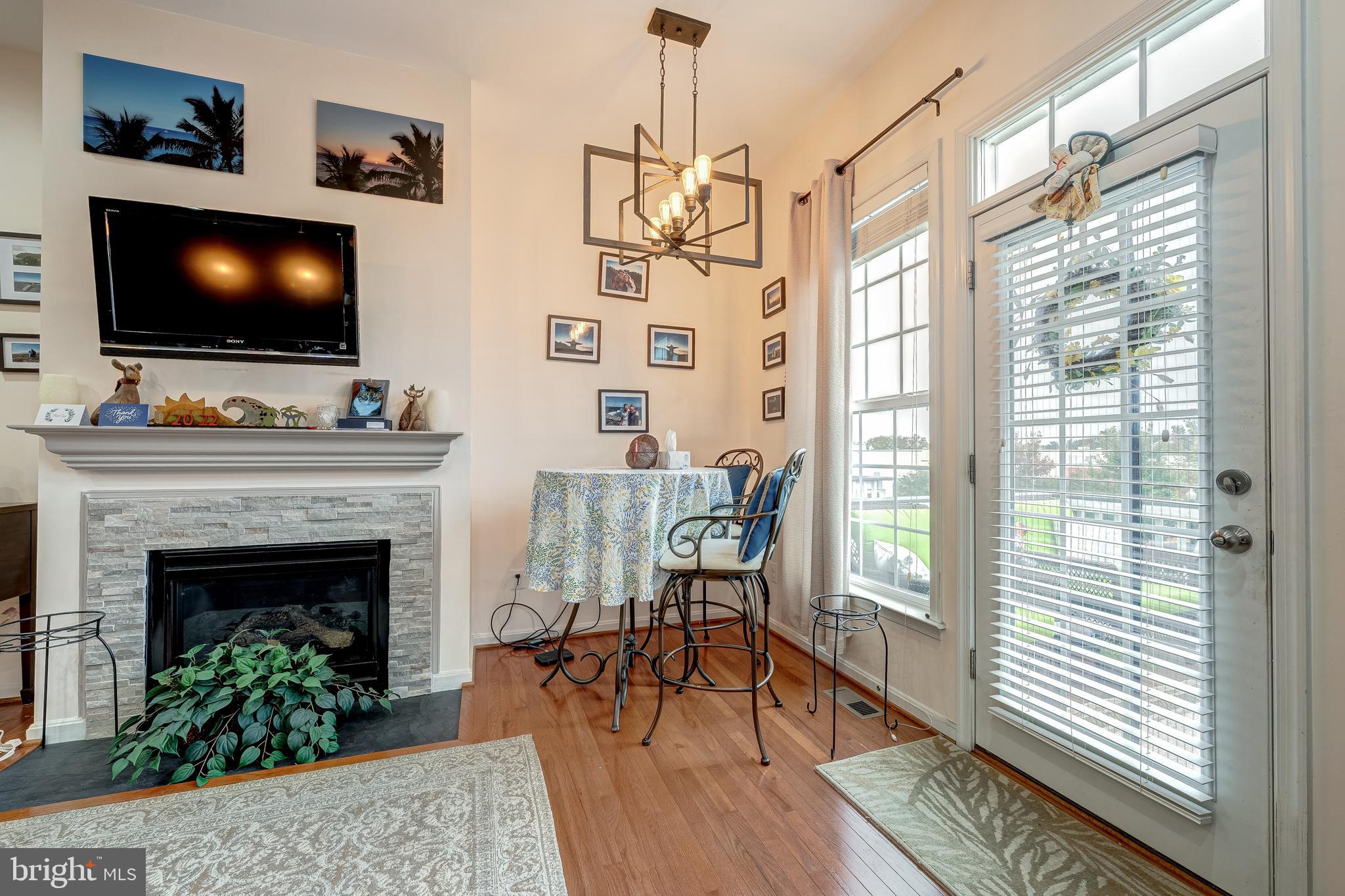 BRAMBLETON OVERLOOK - Residential Lease