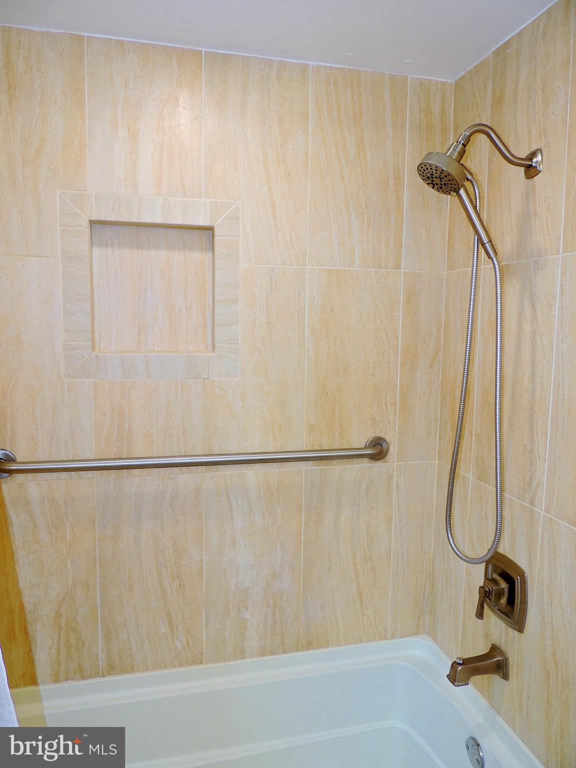 MEADOWBROOK - Residential Lease