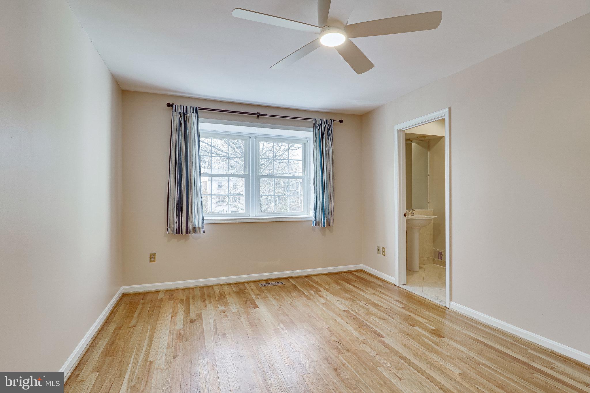 CAMBRIDGE STATION - Residential Lease