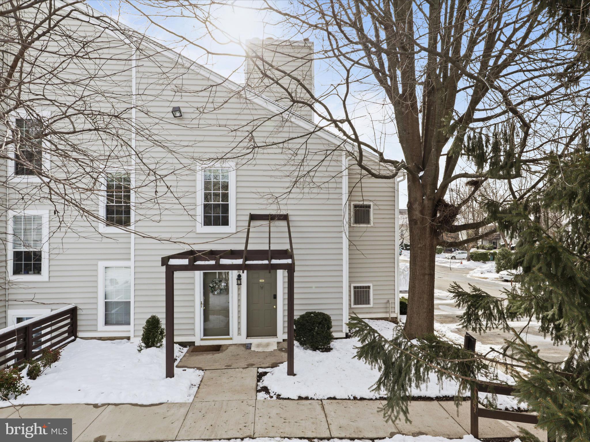 THE OAKTON - Residential Lease