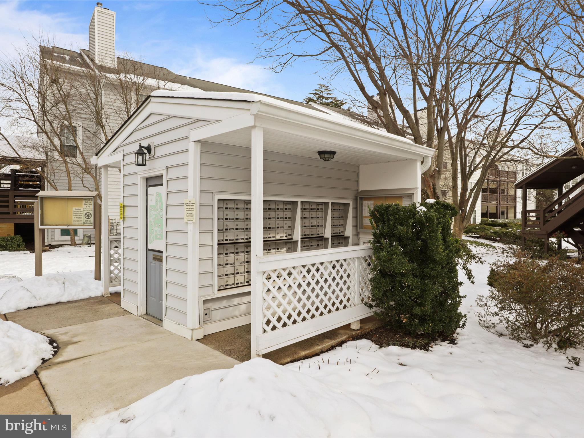 THE OAKTON - Residential Lease