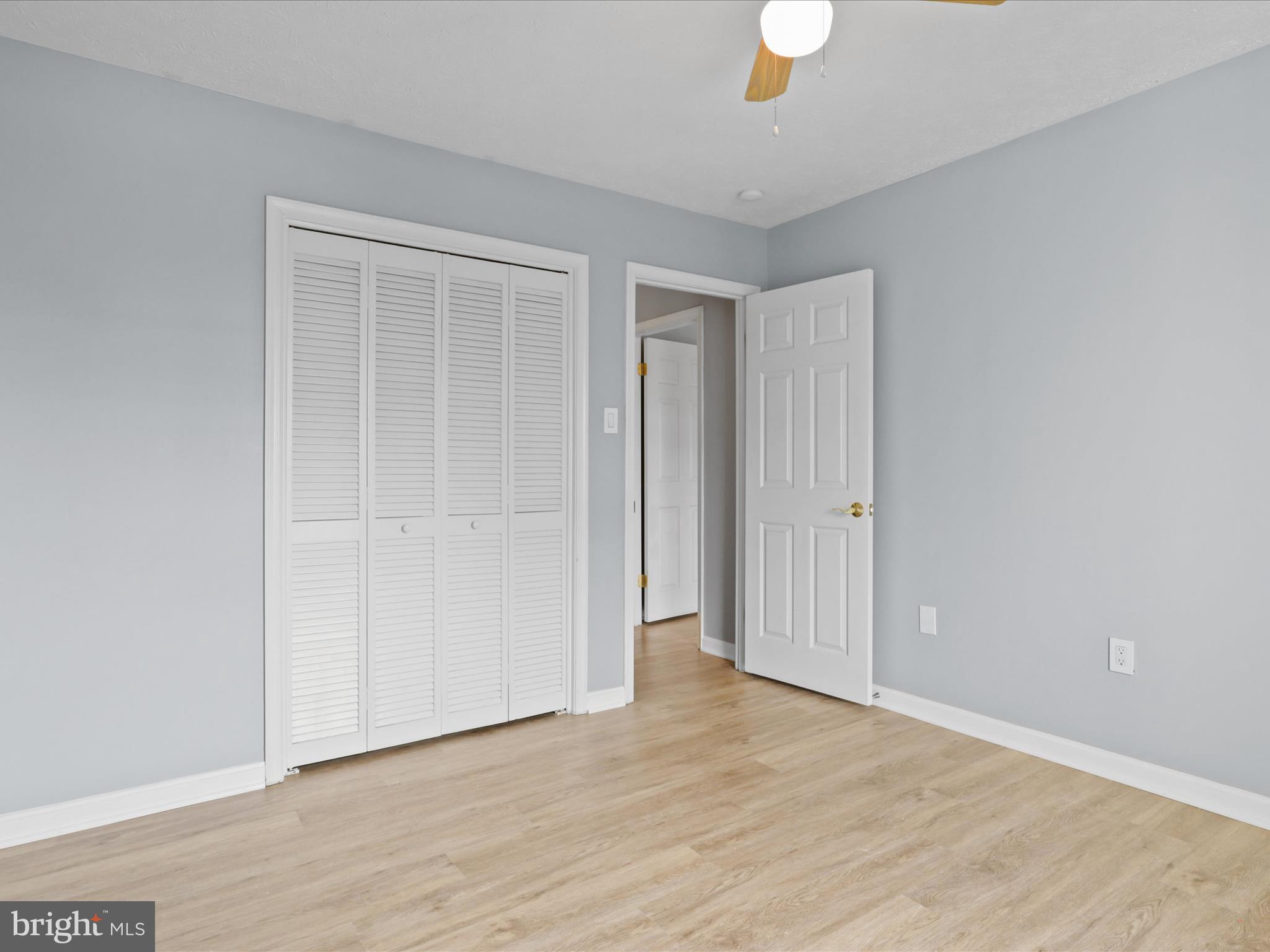 THE OAKTON - Residential Lease