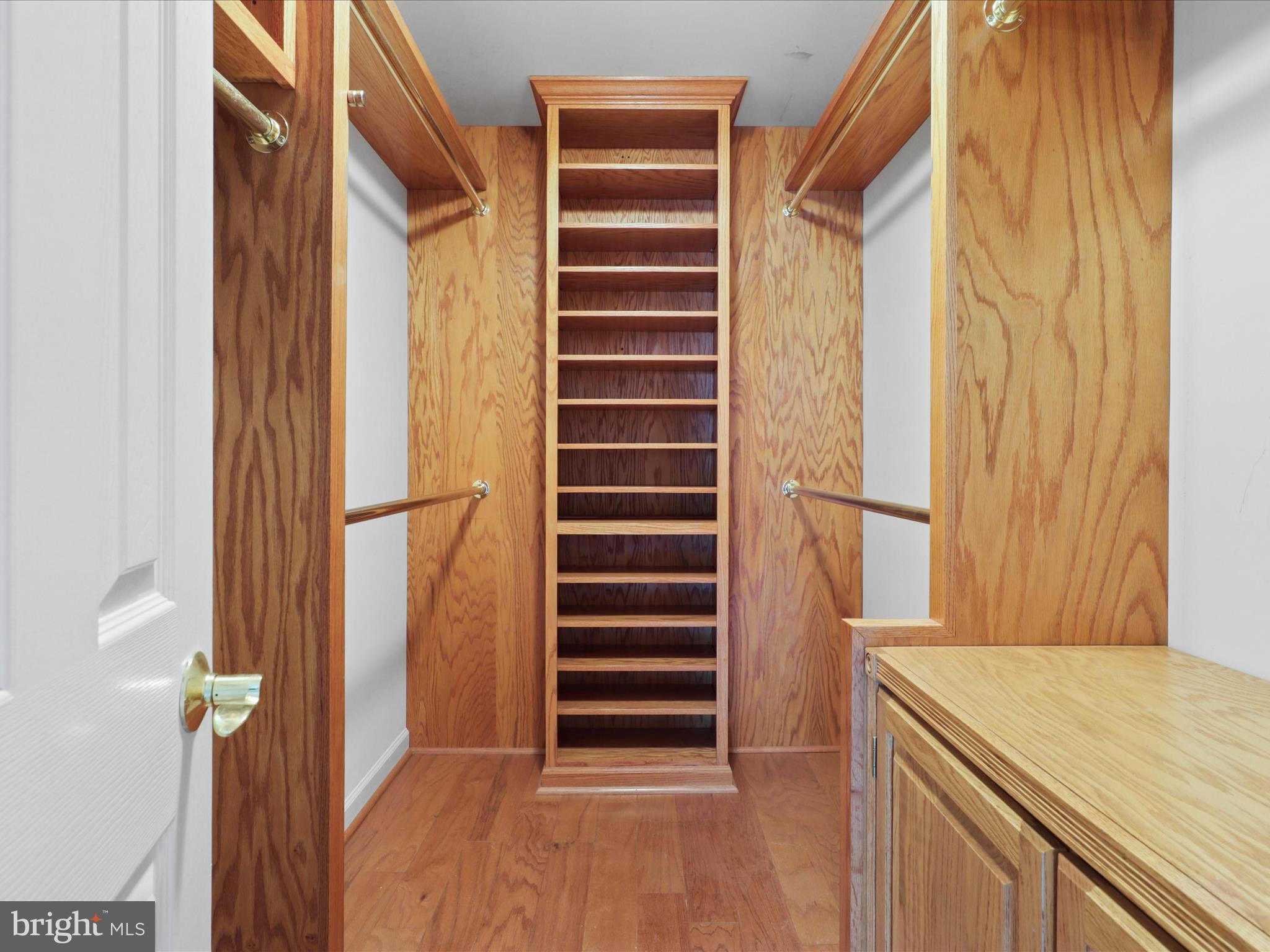 THE OAKTON - Residential Lease