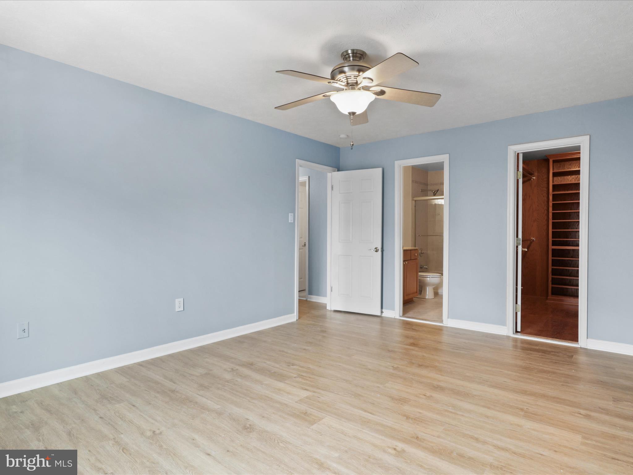 THE OAKTON - Residential Lease