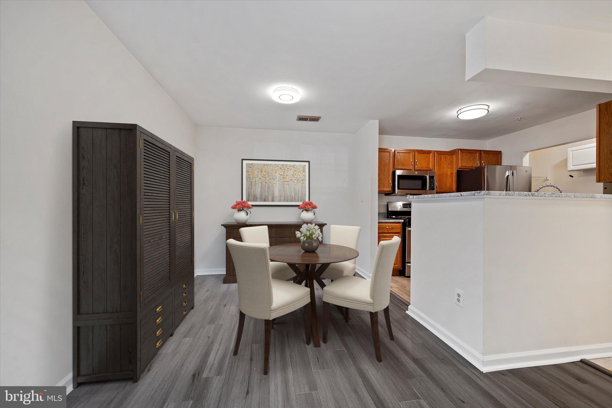 STRATFORD CONDOS - Residential