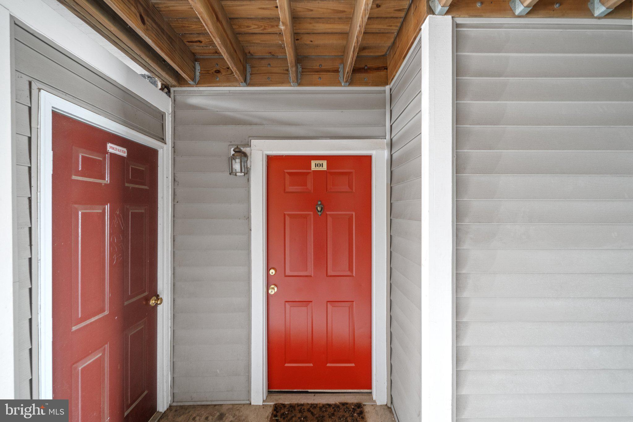 STRATFORD CONDOS - Residential