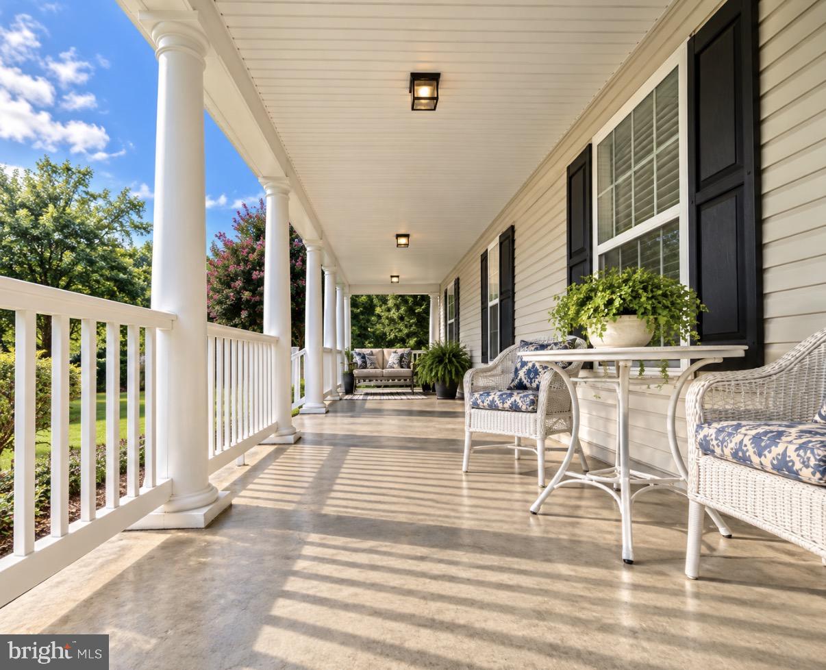110 E HARBOR DR
