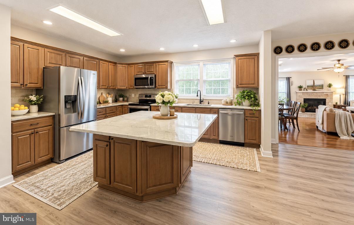 110 E HARBOR DR