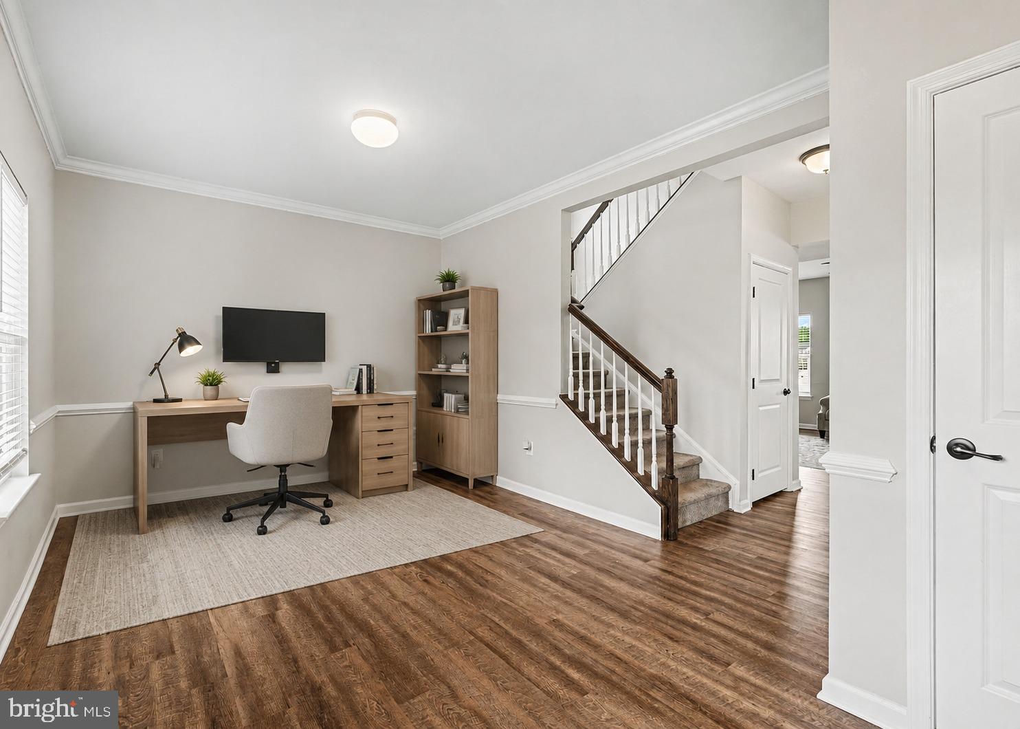 2527 CORNELL DRIVE