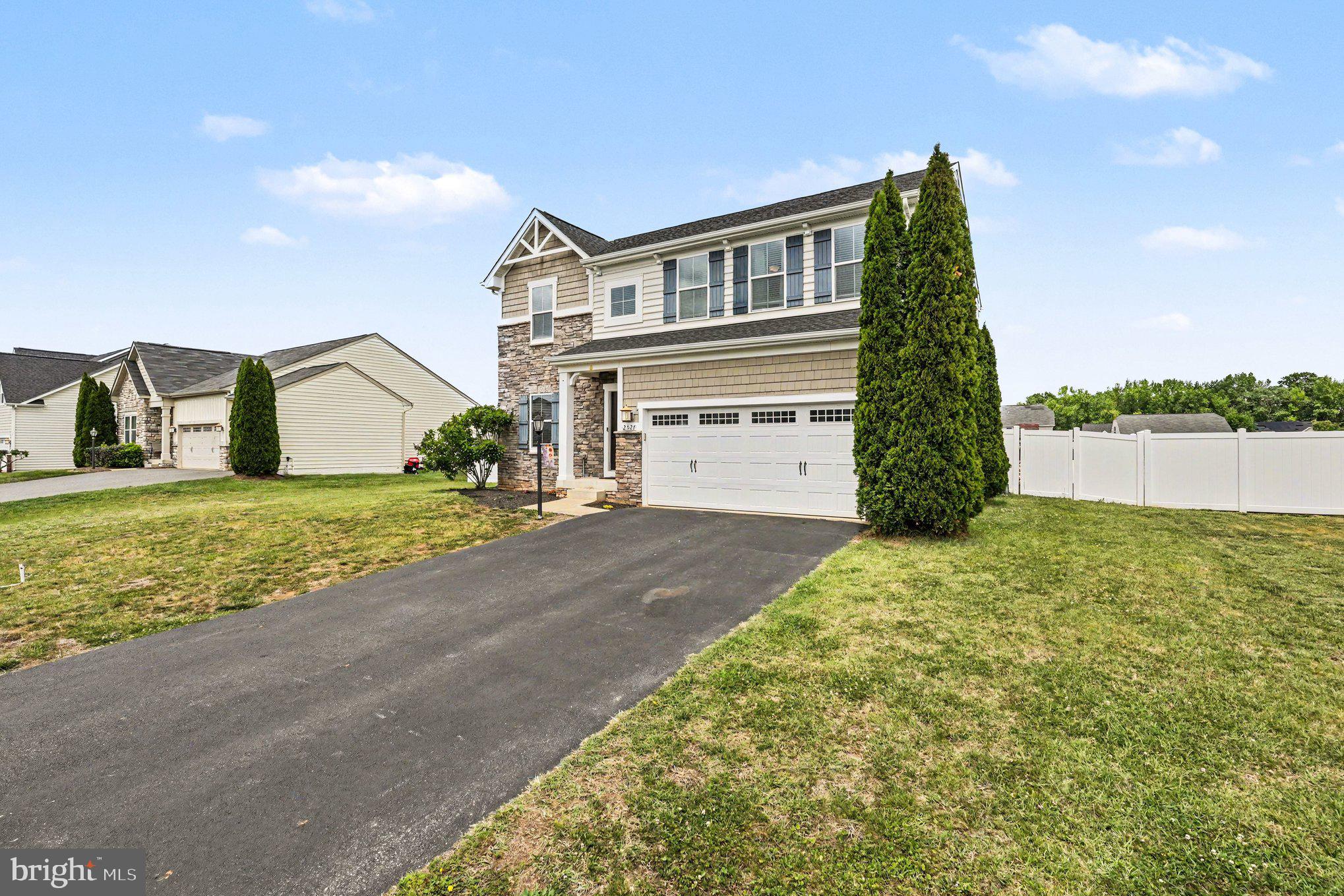 2527 CORNELL DRIVE