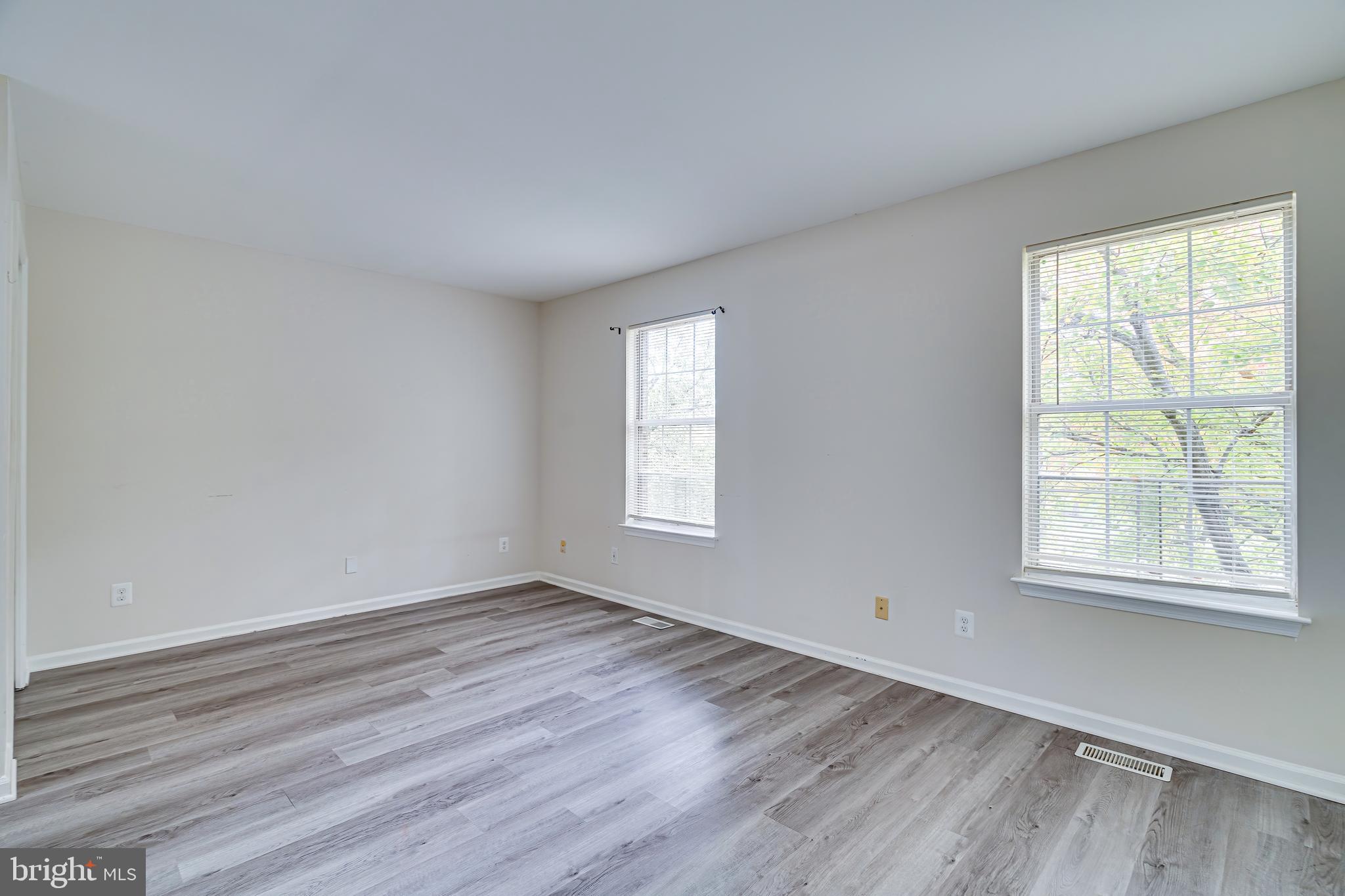 EXETER - Residential Lease