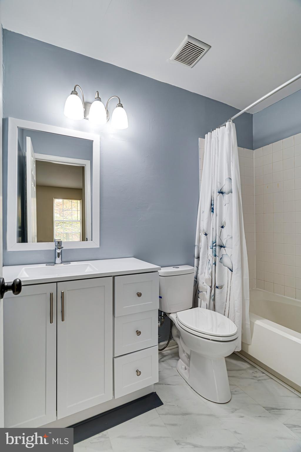 EXETER - Residential Lease