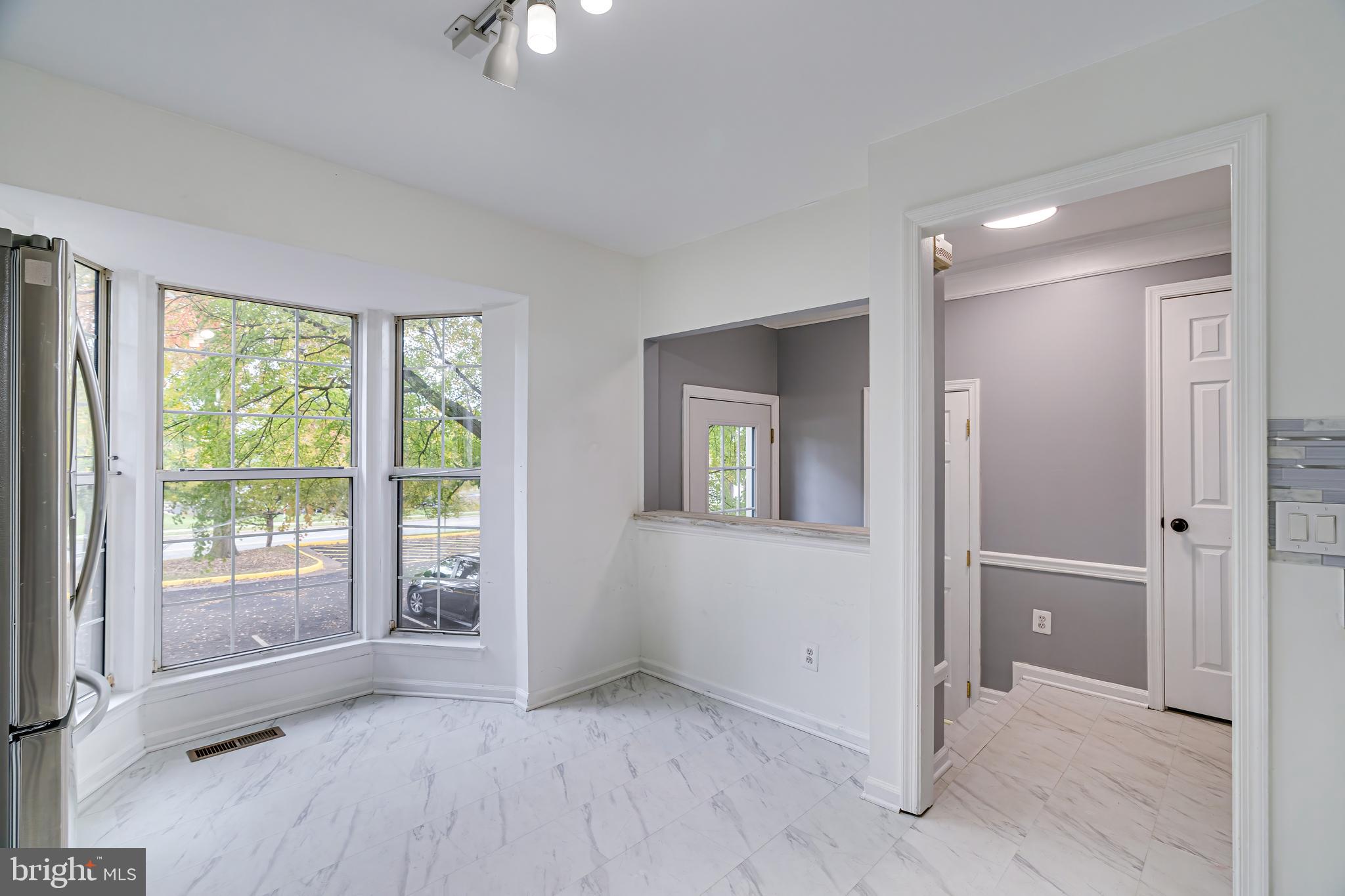 EXETER - Residential Lease