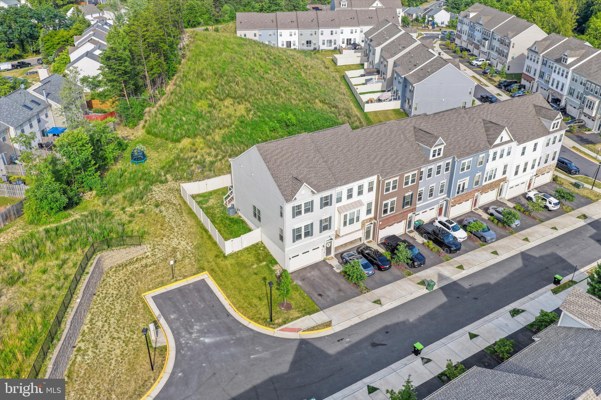 155 SHADED VALLEY COURT
