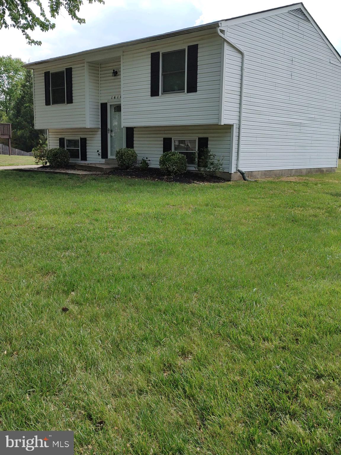 VILLAGE OF OAK GROVE - Residential Lease