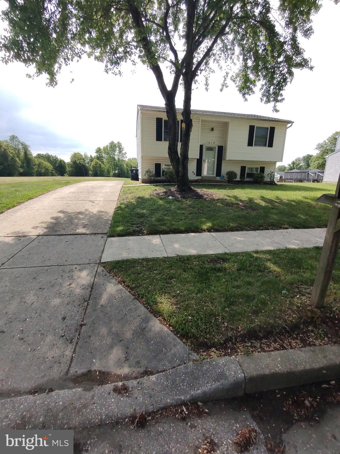 VILLAGE OF OAK GROVE - Residential Lease