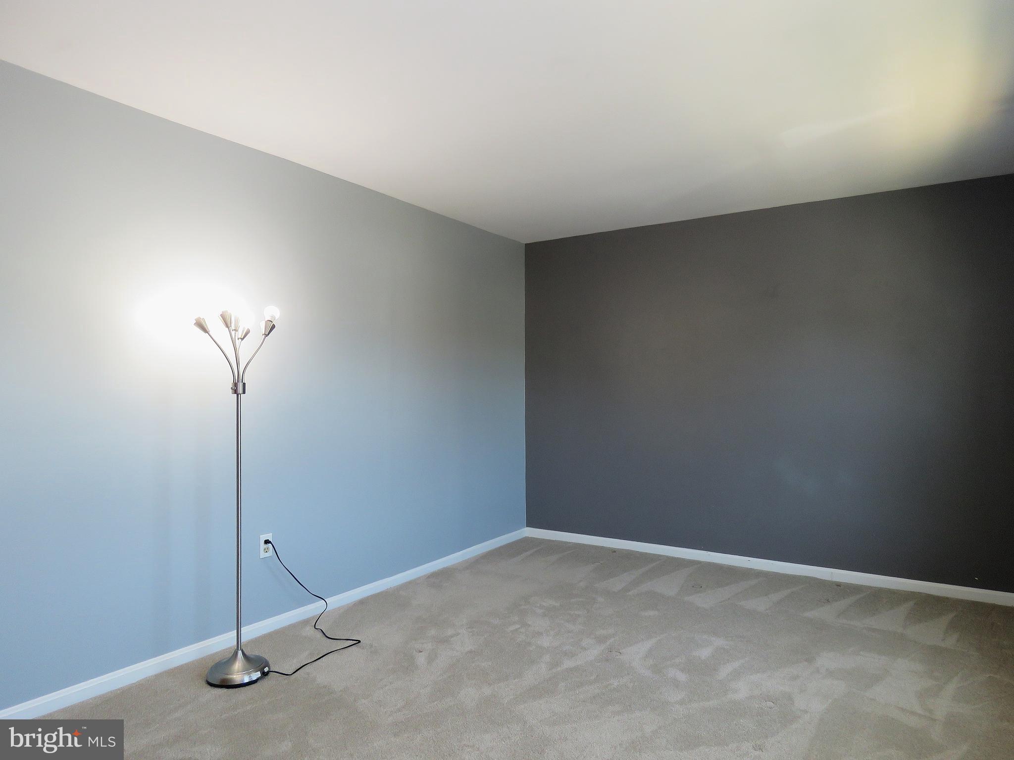 CIRCLE WOODS - Residential Lease