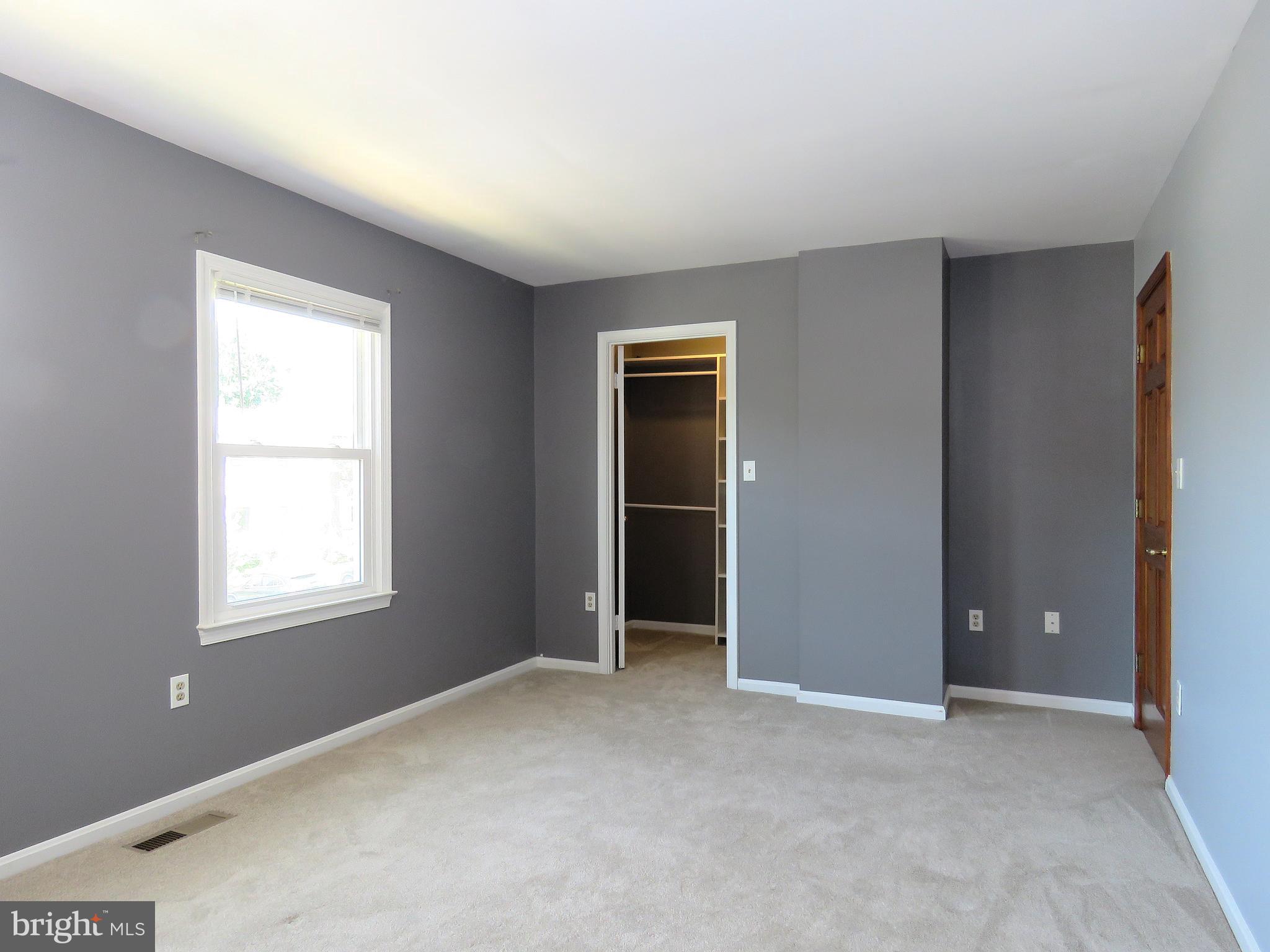 CIRCLE WOODS - Residential Lease