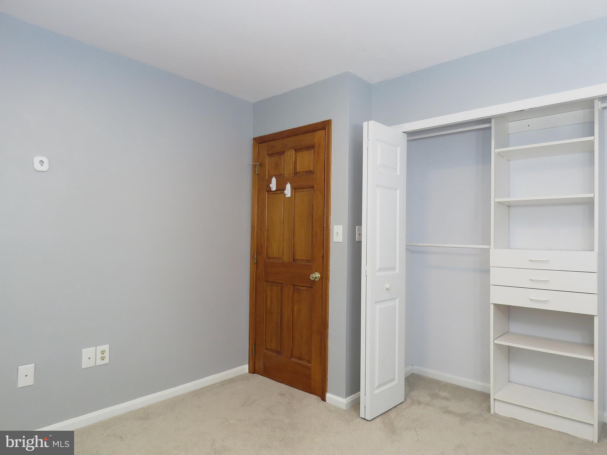 CIRCLE WOODS - Residential Lease