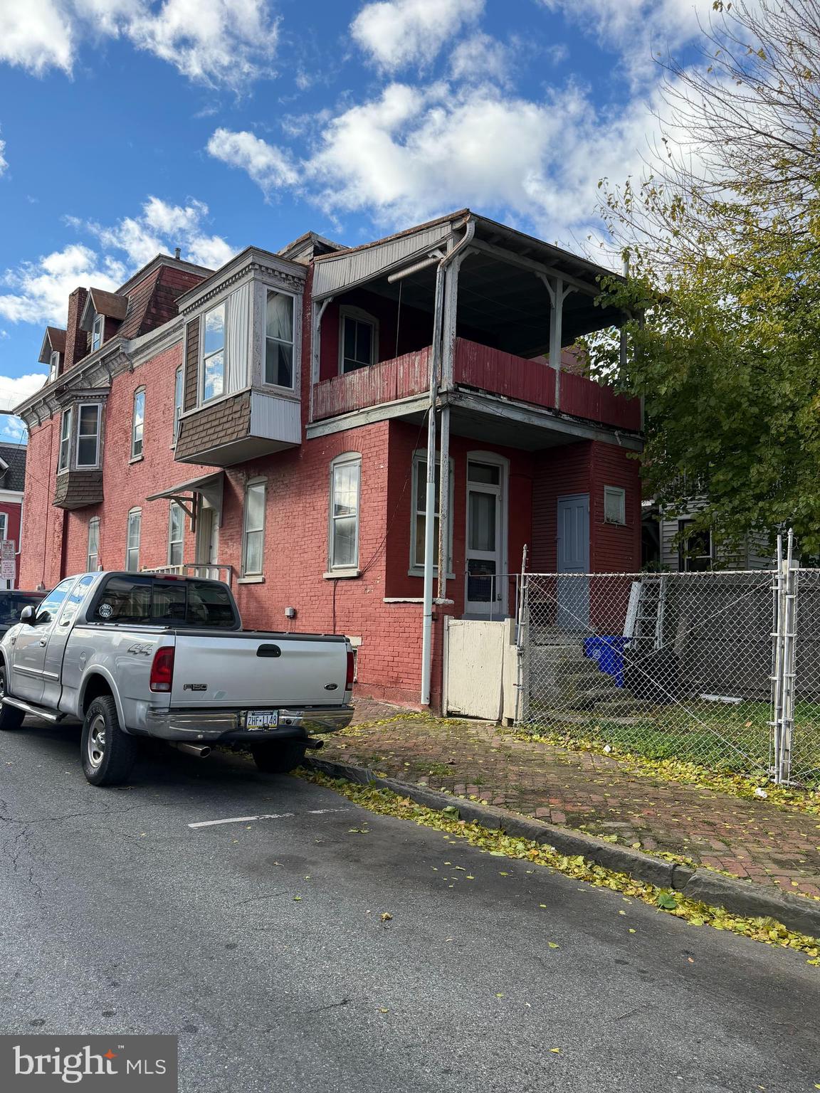 NORTHWEST READING - Residential