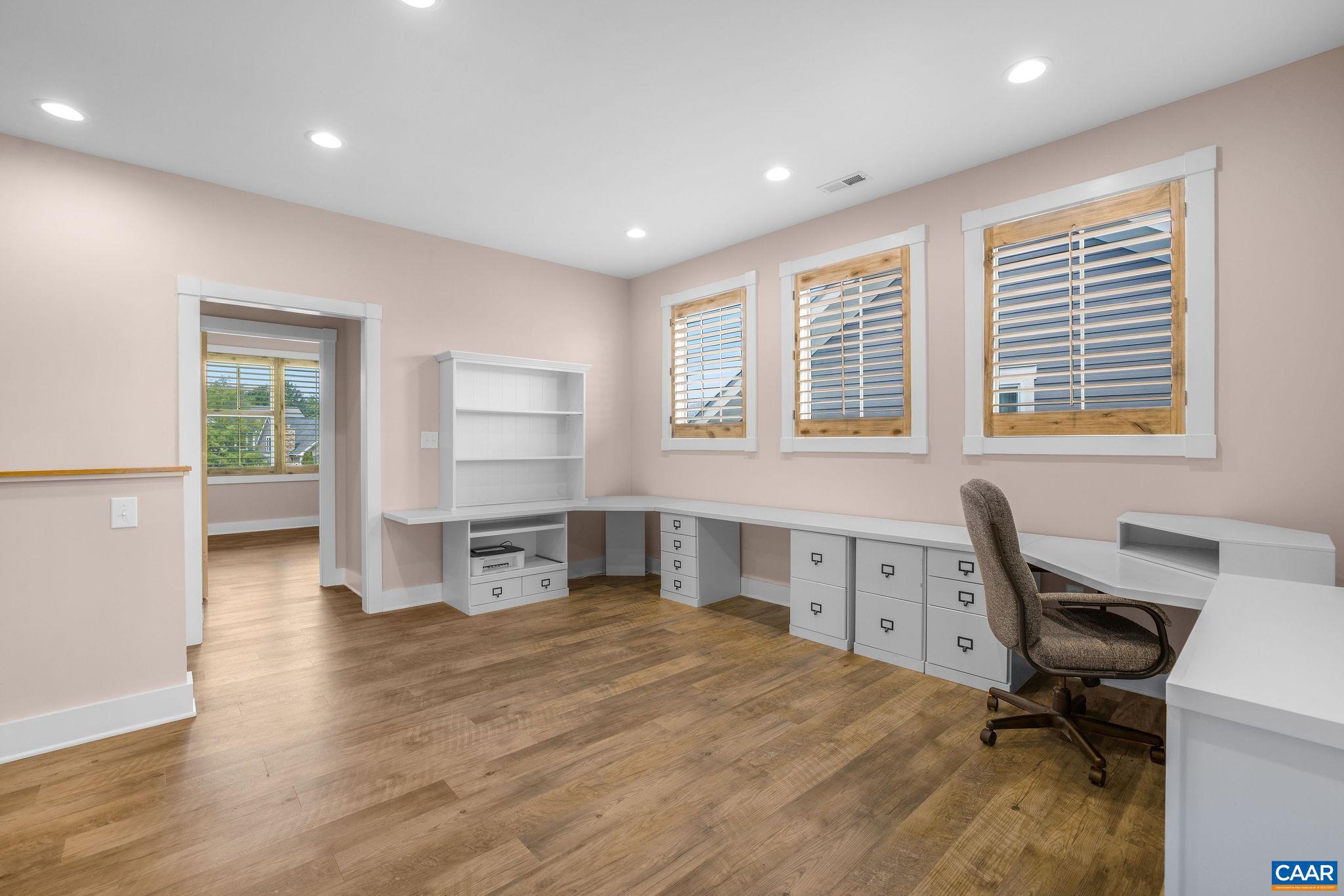 OLD TRAIL - Residential