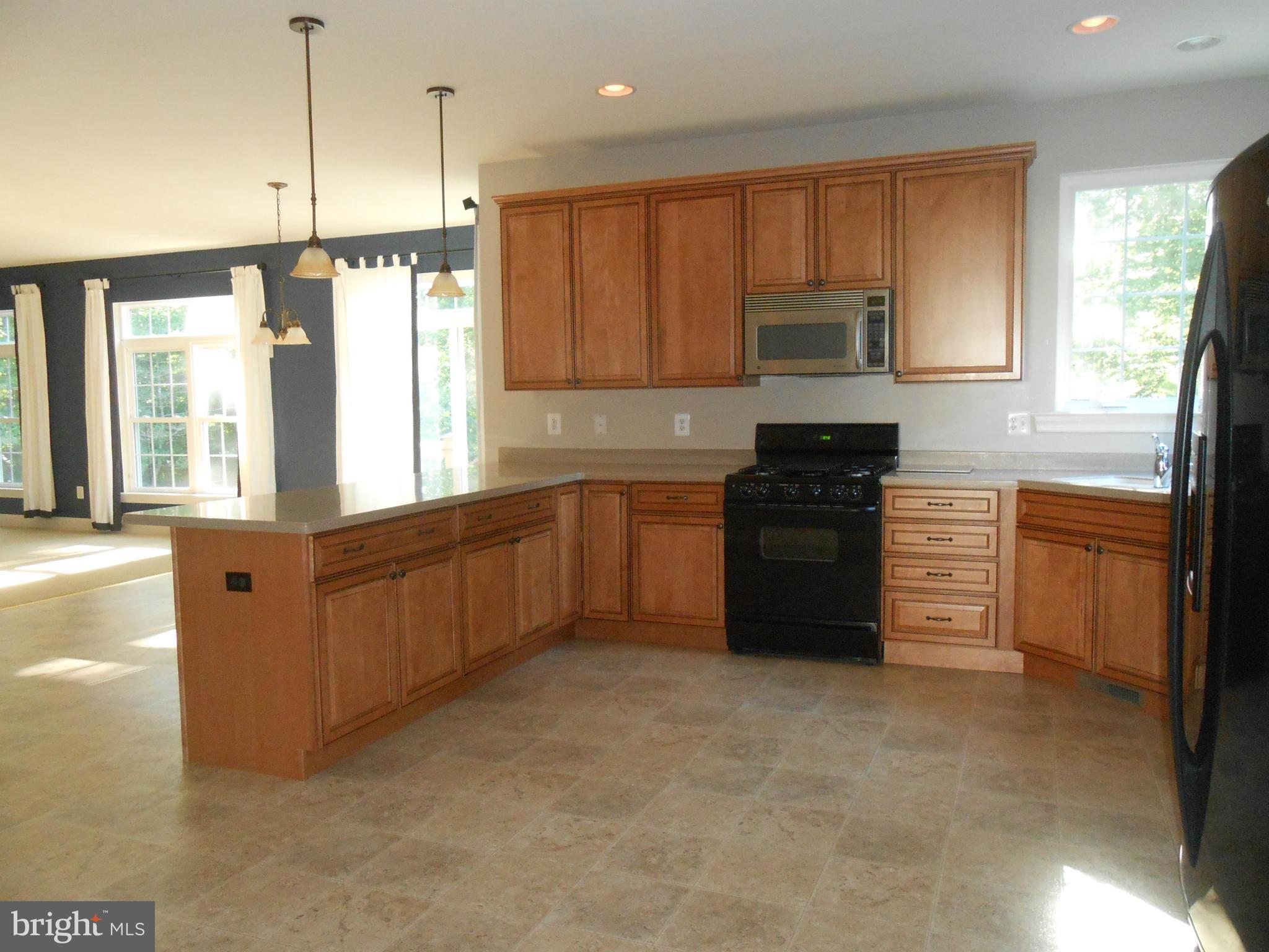 PEMBROOKE PHASE 2 - Residential Lease