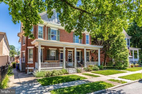 Multifamily For Sale - 209 Dill Avenue<br/> FREDERICK, MD 21701