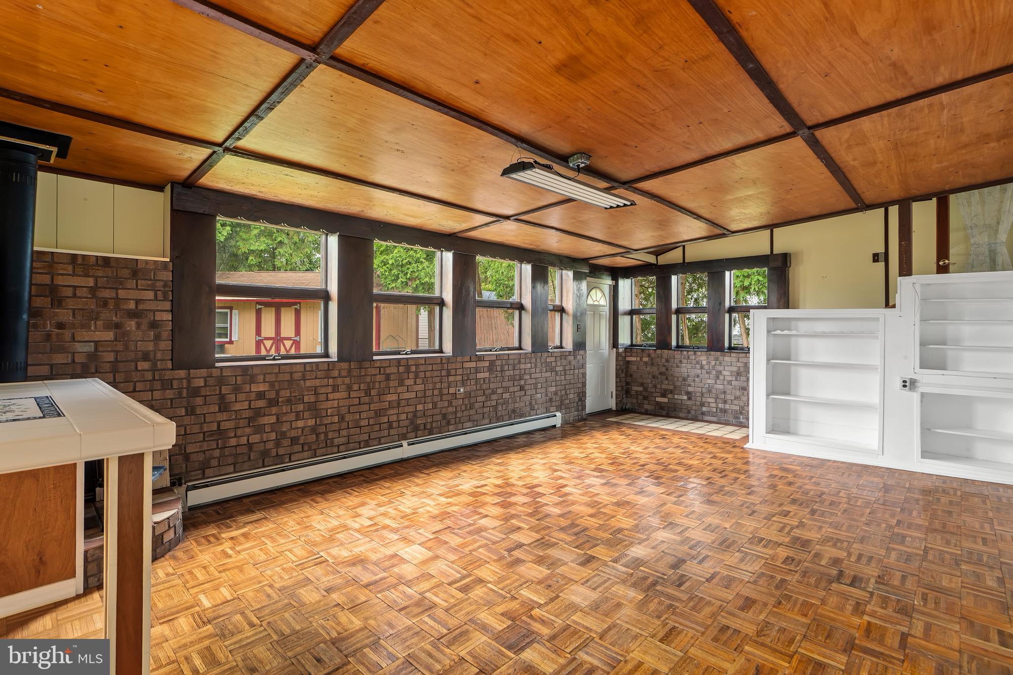 THOMSON ESTATES - Residential