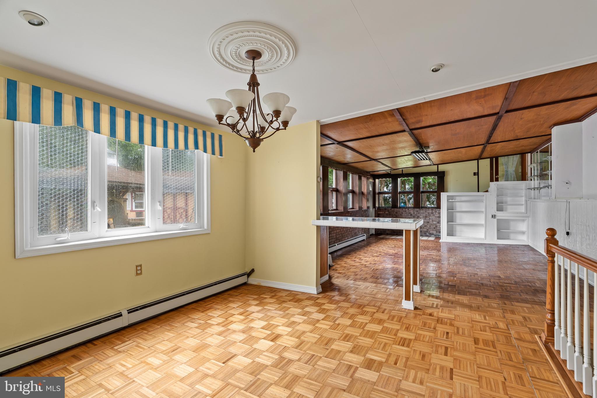 THOMSON ESTATES - Residential