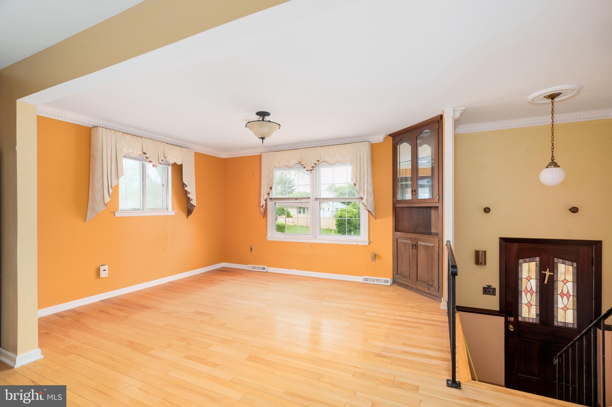 THOMSON ESTATES - Residential