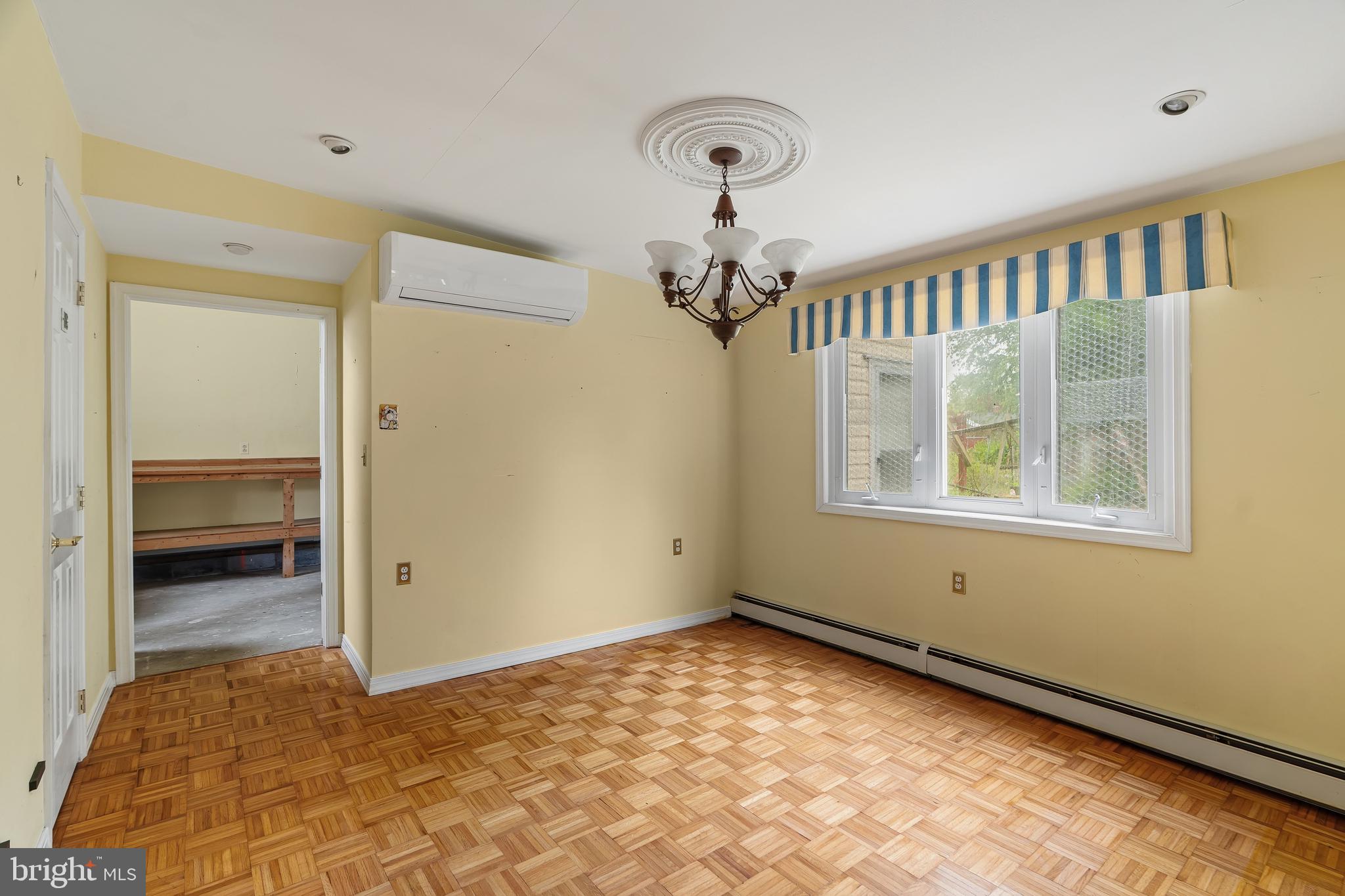 THOMSON ESTATES - Residential
