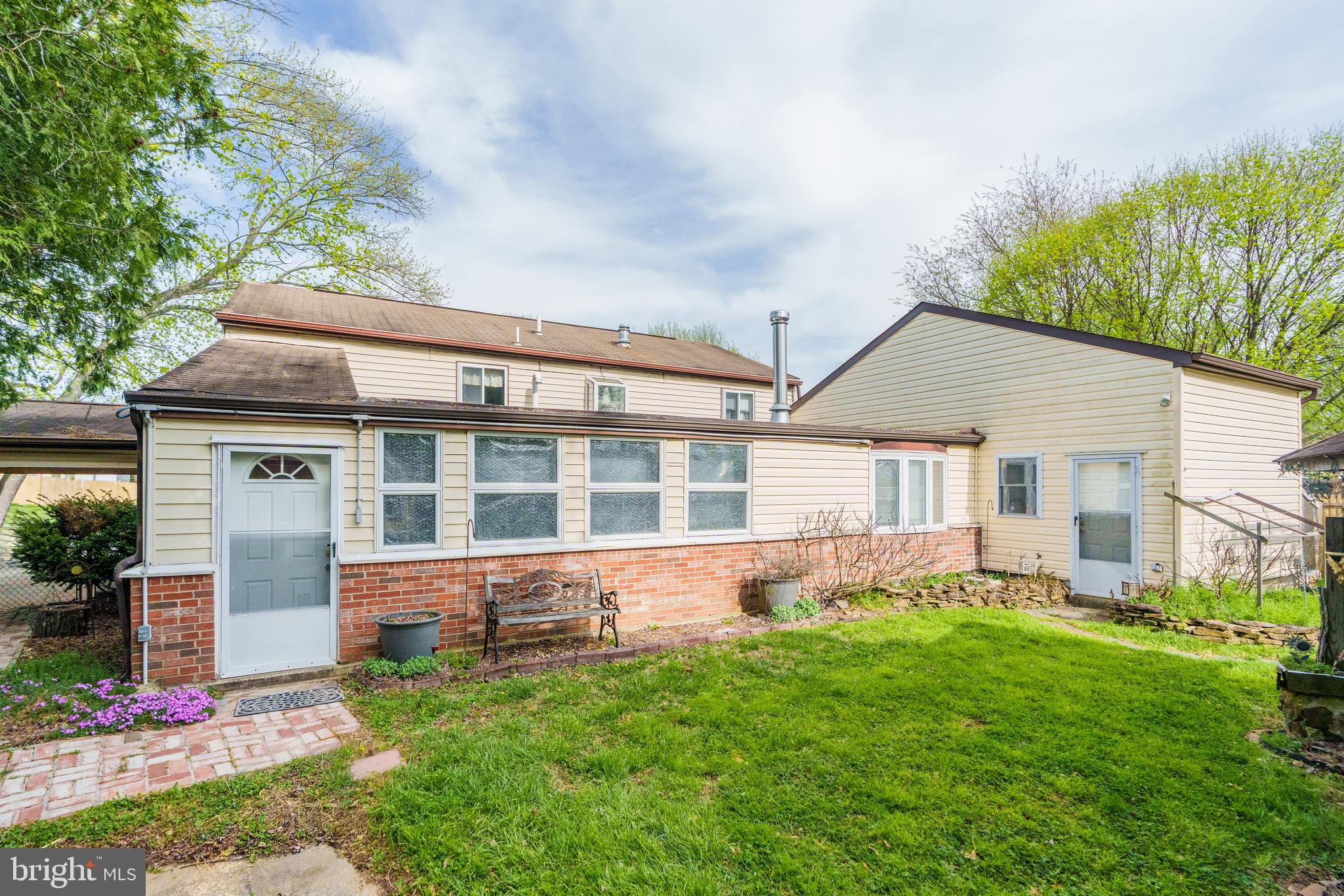 THOMSON ESTATES - Residential