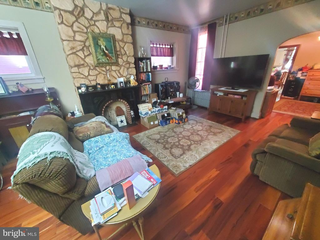 Photo of 33 S 6th Street, Columbia, PA 17512 (MLS # PALA2041228)