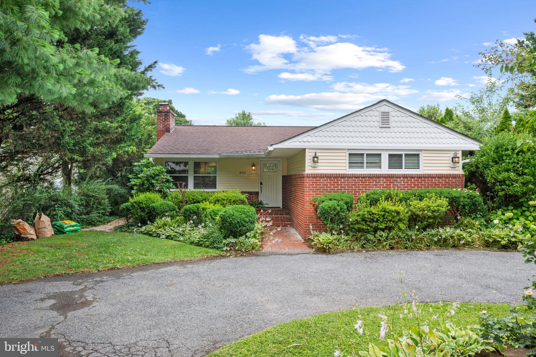 803 JOPPA ROAD W