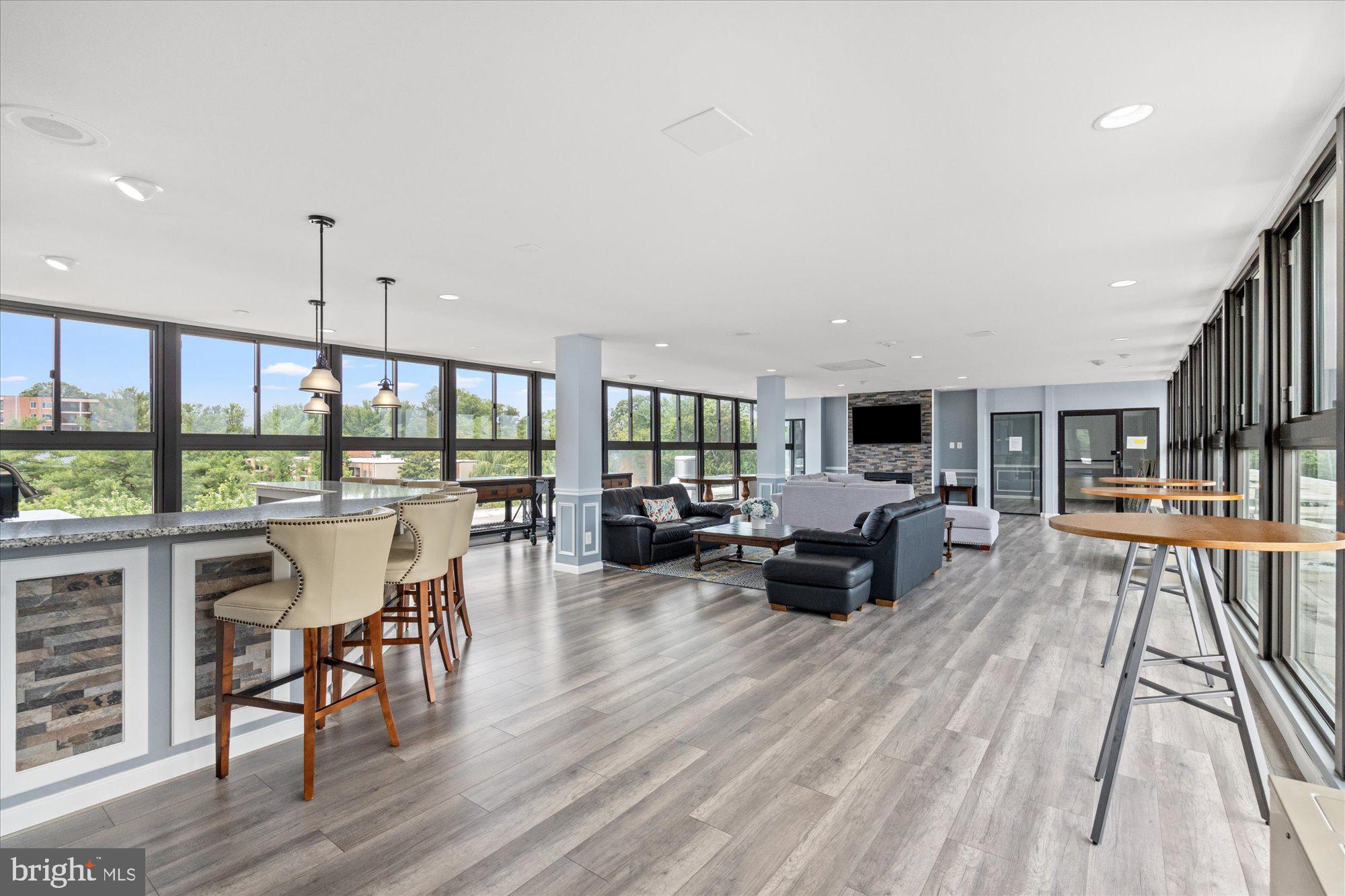 FALLS CHURCH CITY - Residential