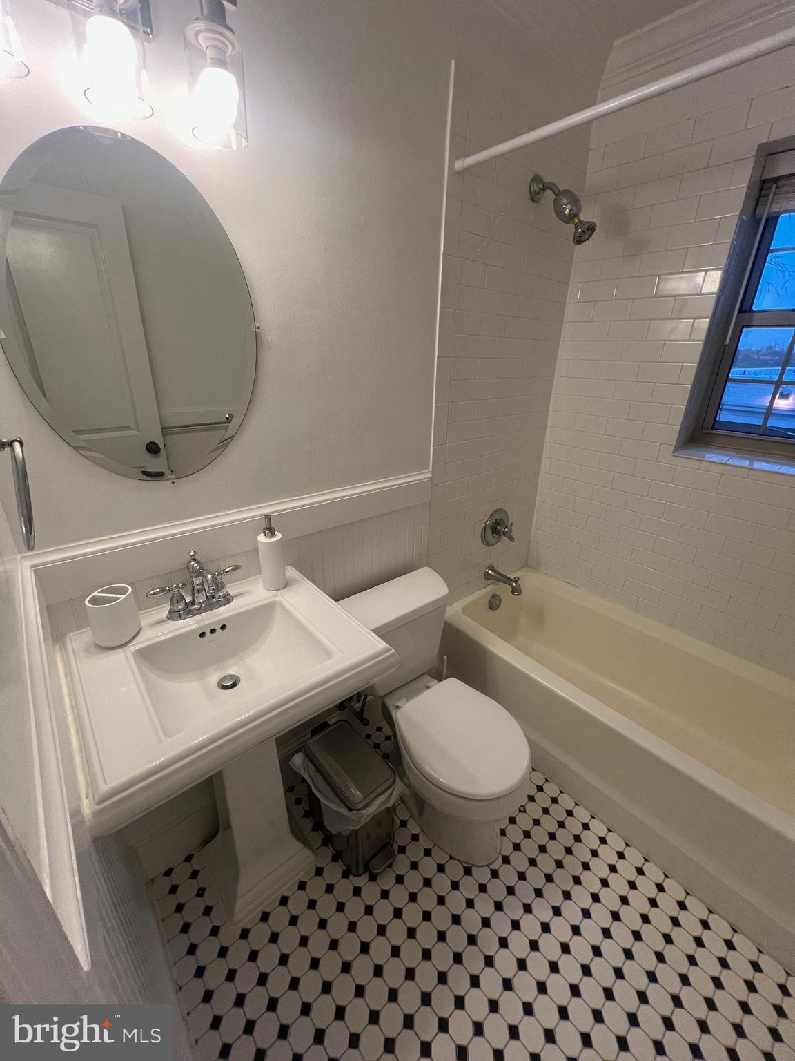 BEARINGS SOUTH - Residential Lease