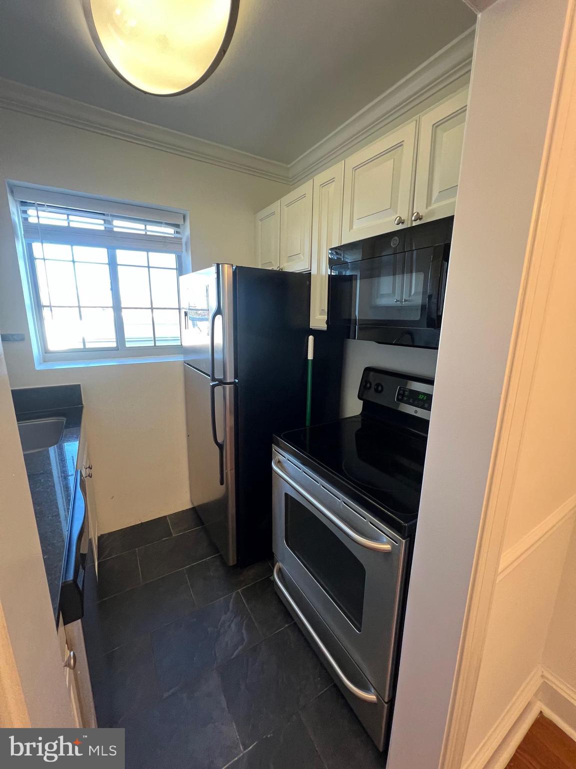 820 WASHINGTON STREET A 327