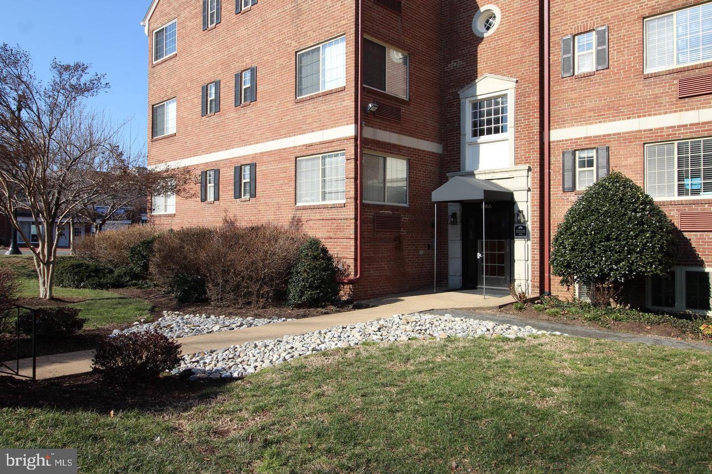 BEARINGS SOUTH - Residential Lease