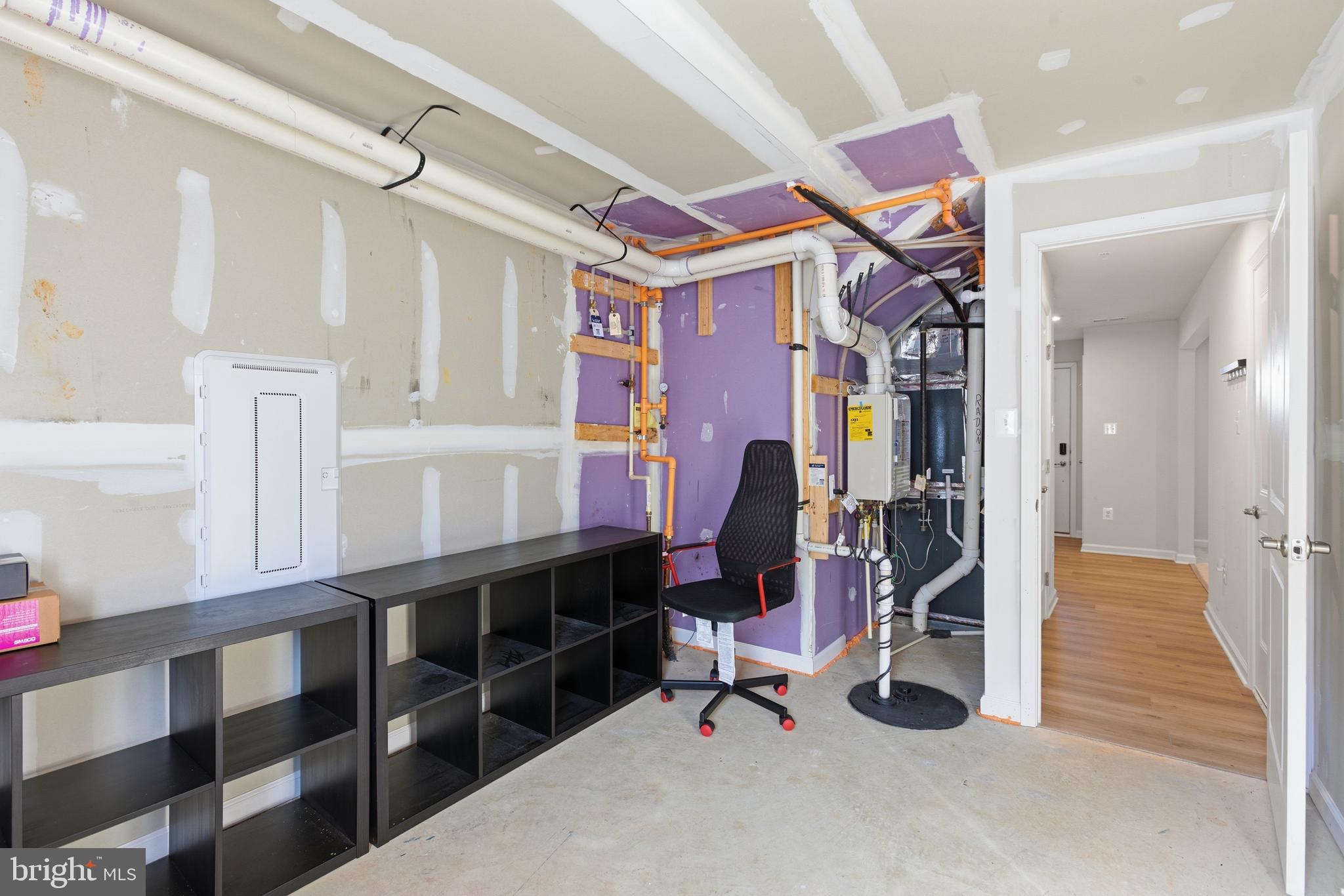 ANCHOR POINT - Residential