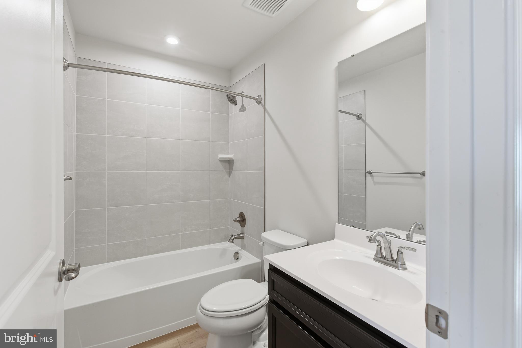 ANCHOR POINT - Residential